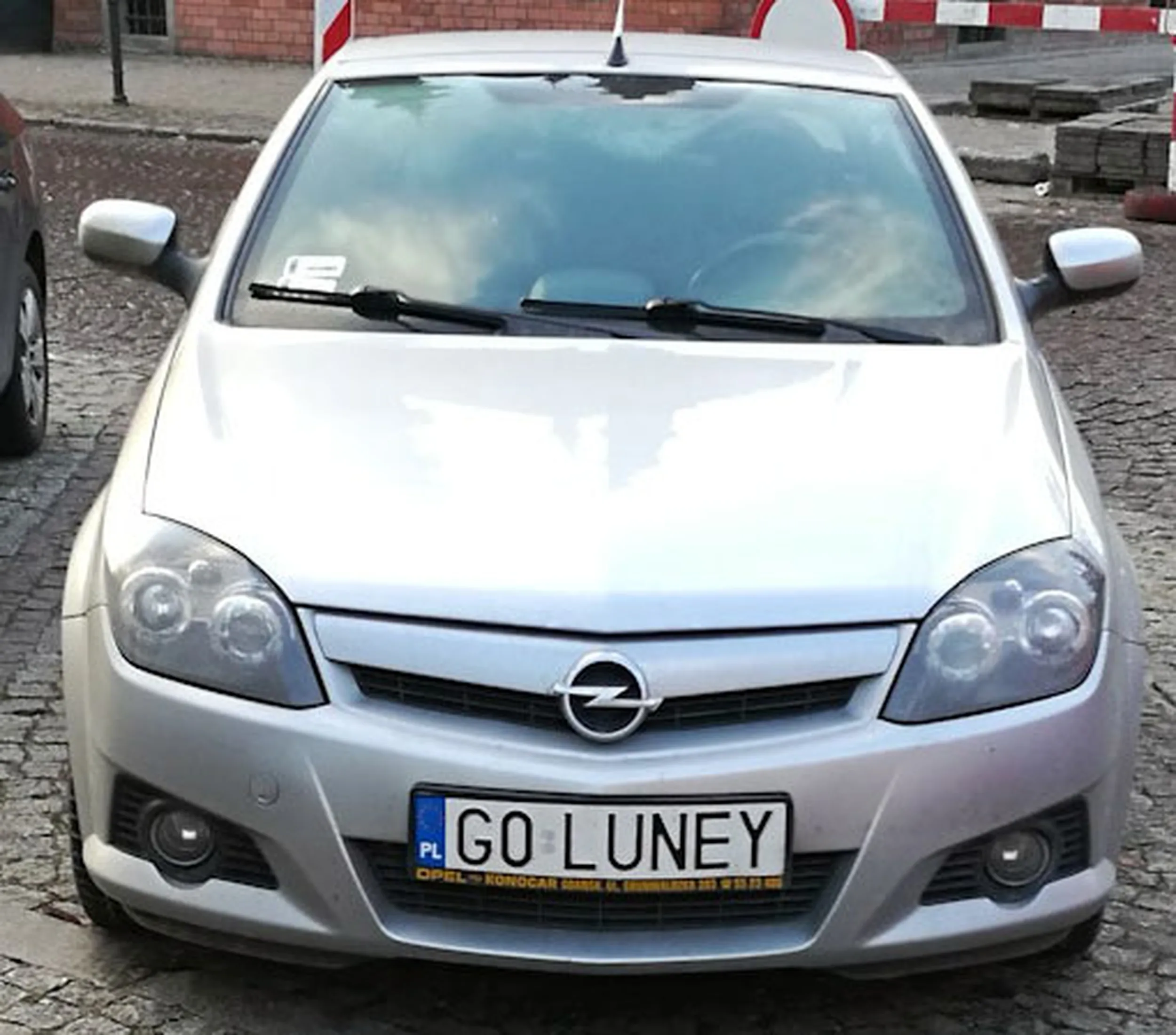 Fajny numer, blacha G0 LUNEY