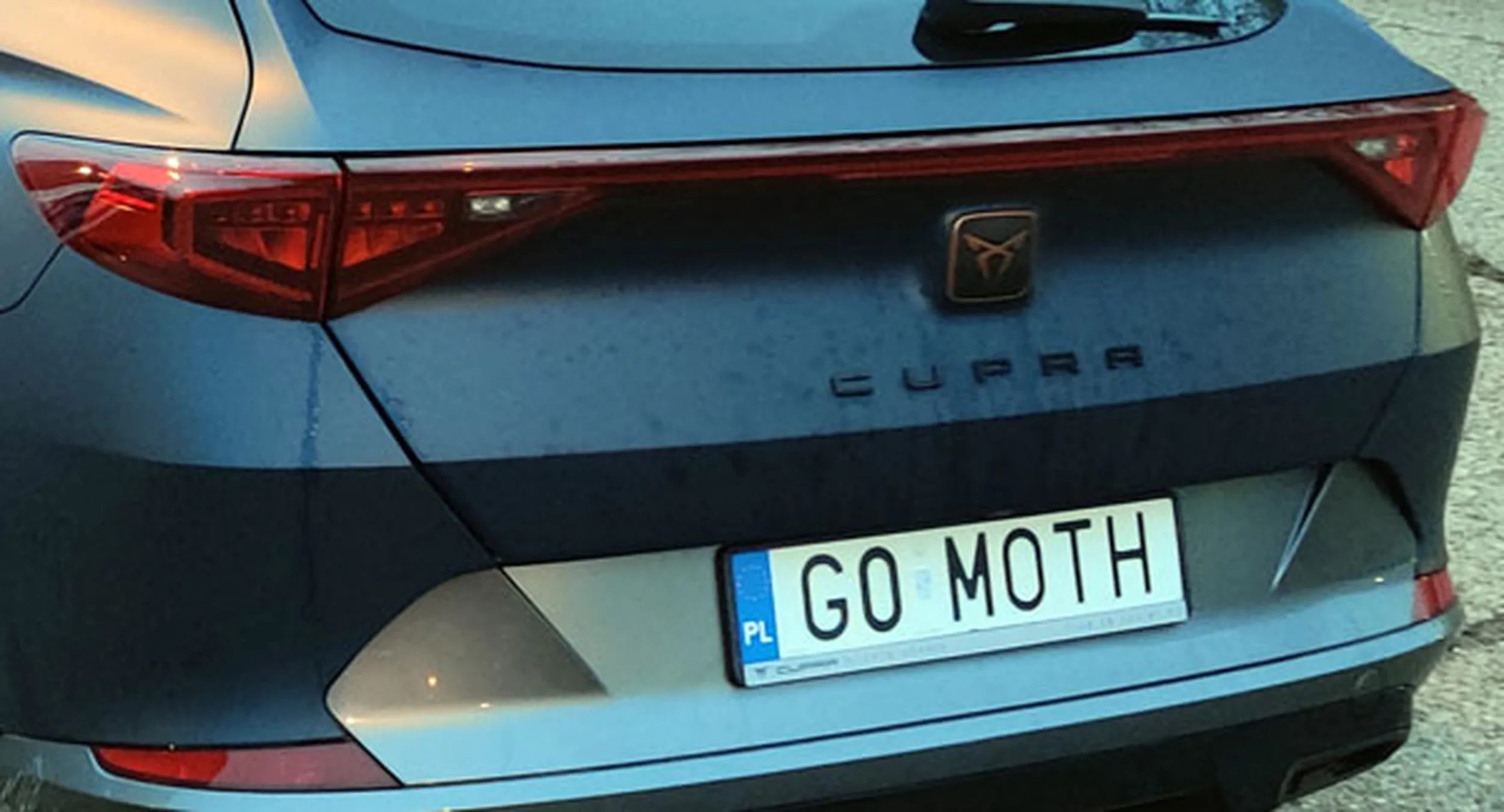 Fajny numer, blacha G0 MOTH