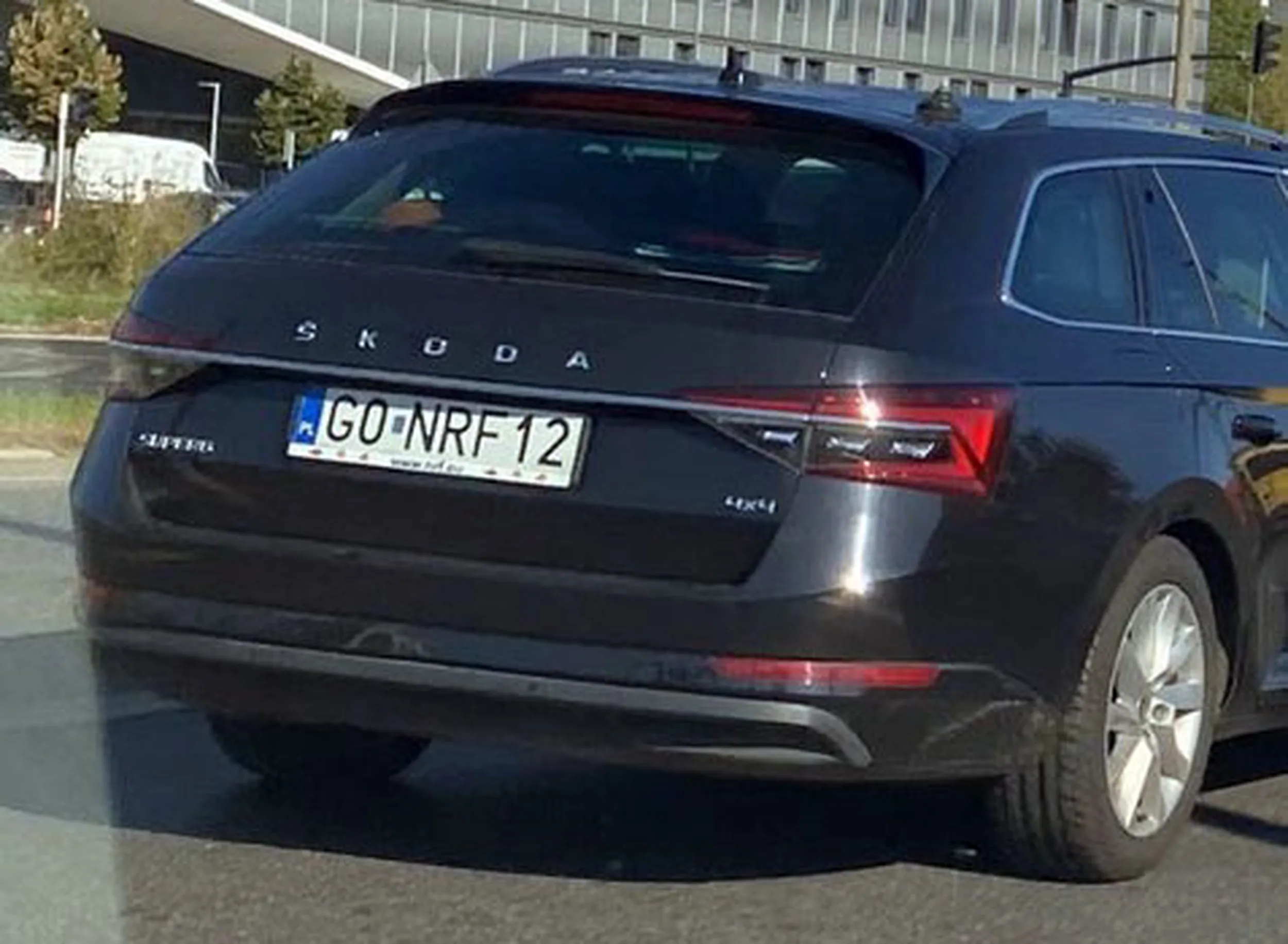 Fajny numer, blacha G0 NRF12