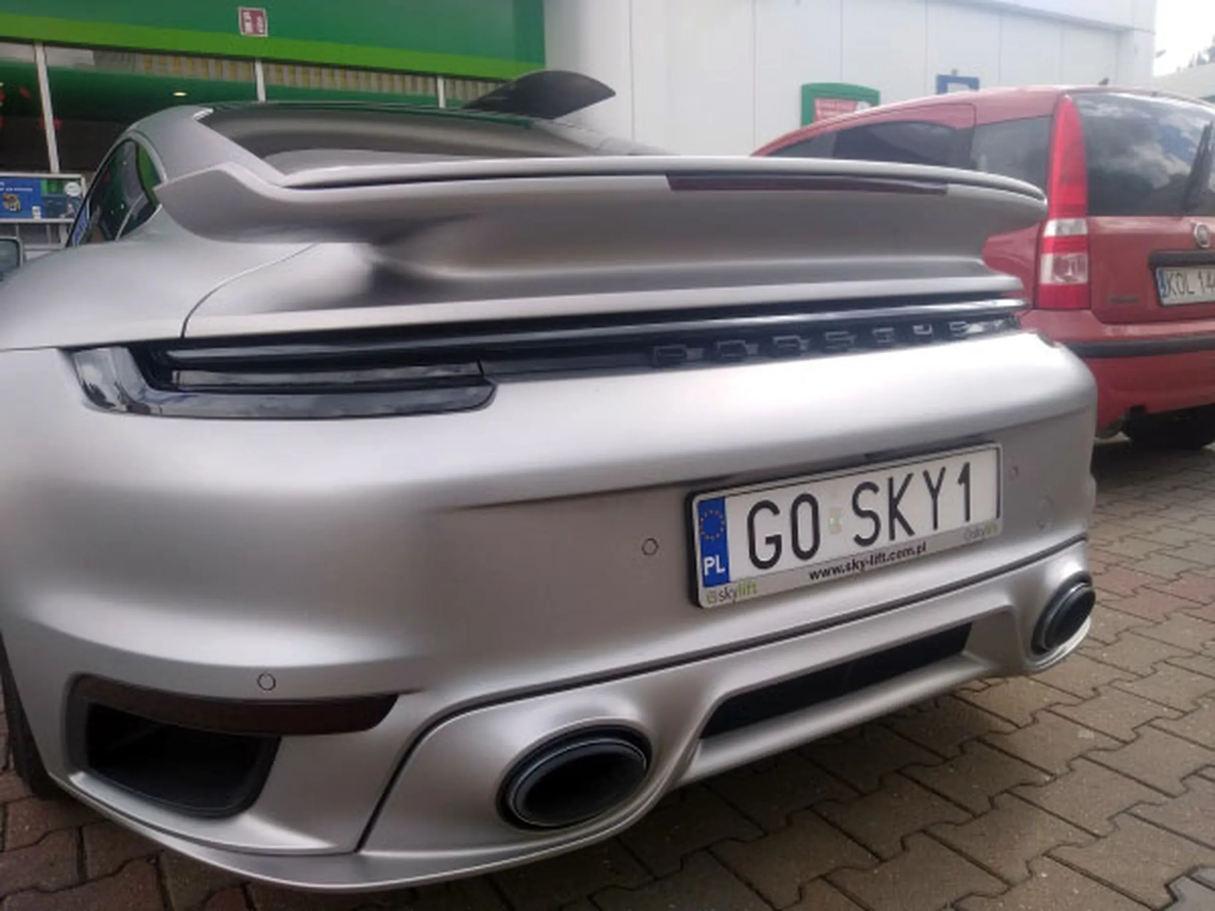 Fajny numer, blacha G0 SKY1