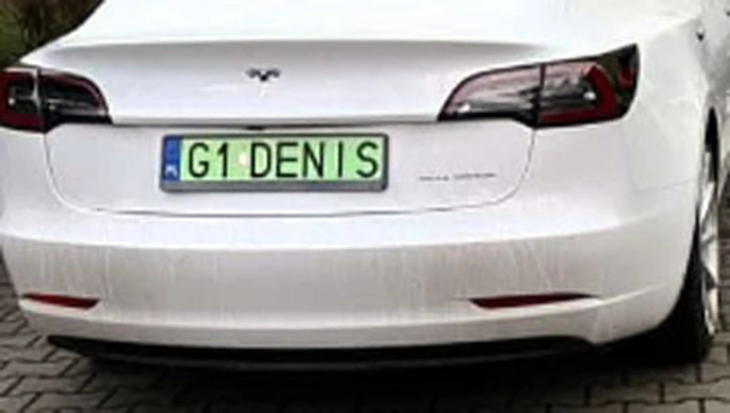 Fajny numer, blacha G1 DENIS