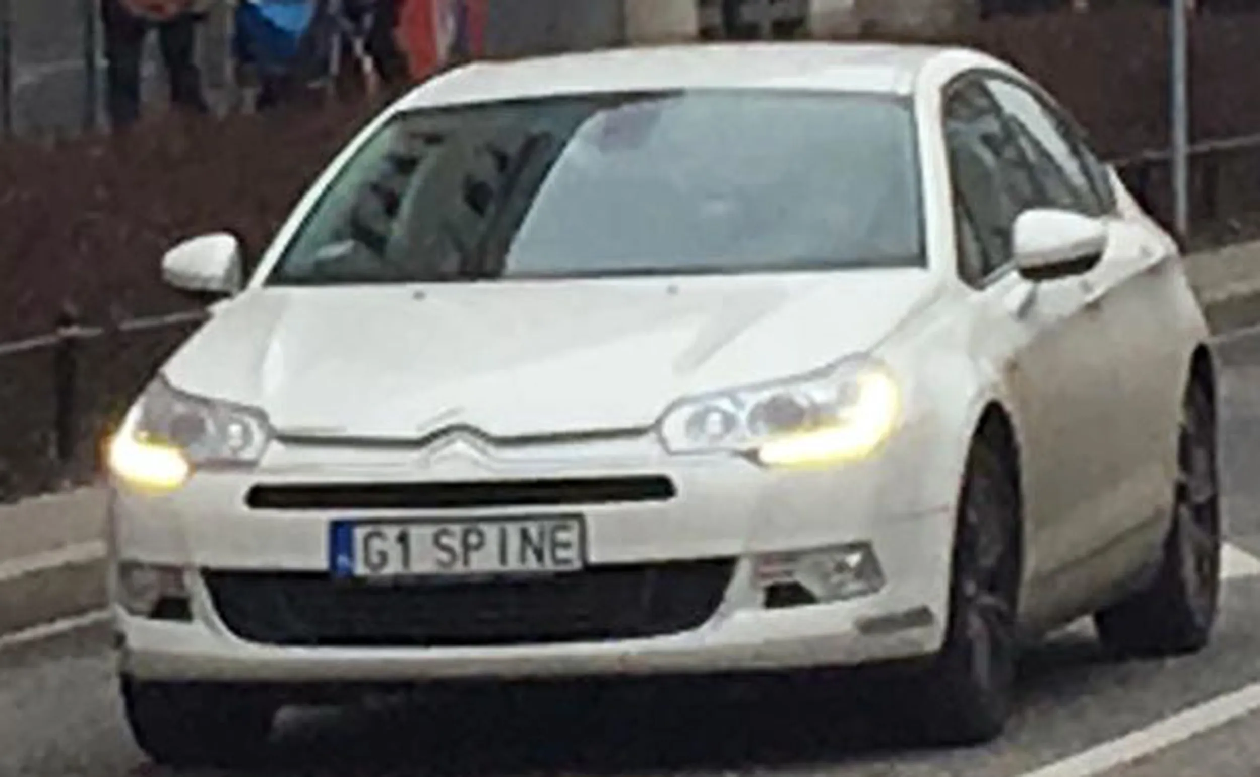 Fajny numer, blacha G1 SPINE