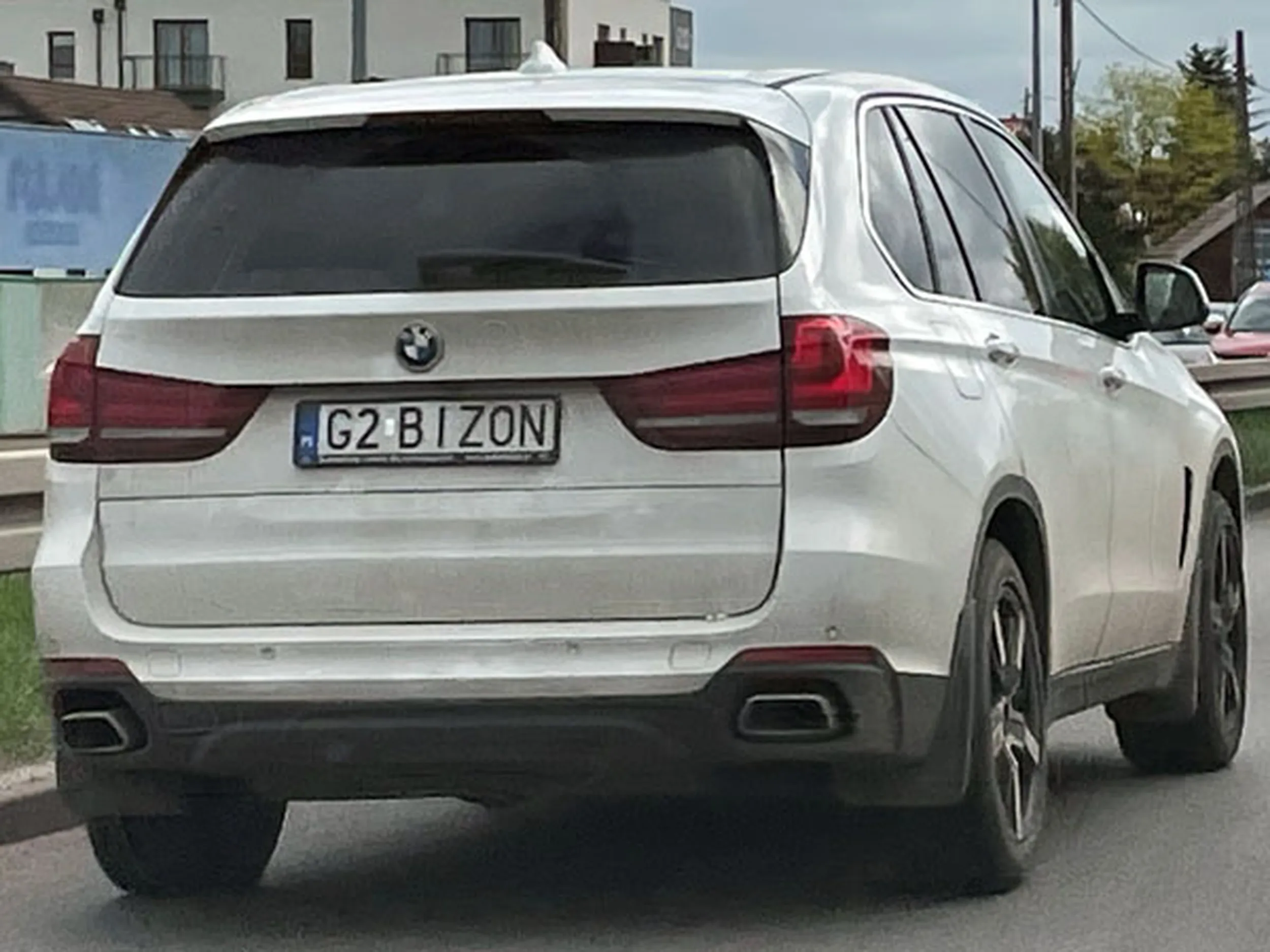 Fajny numer, blacha G2 BIZON