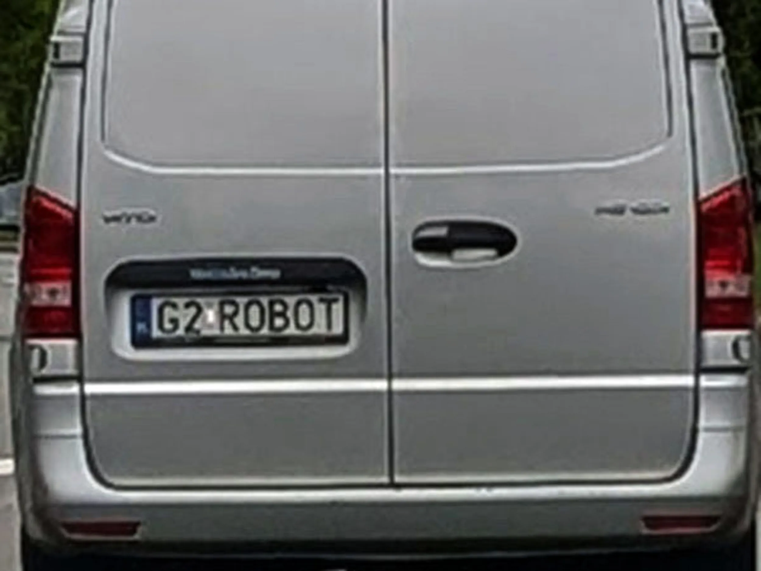 Fajny numer, blacha G2 ROBOT