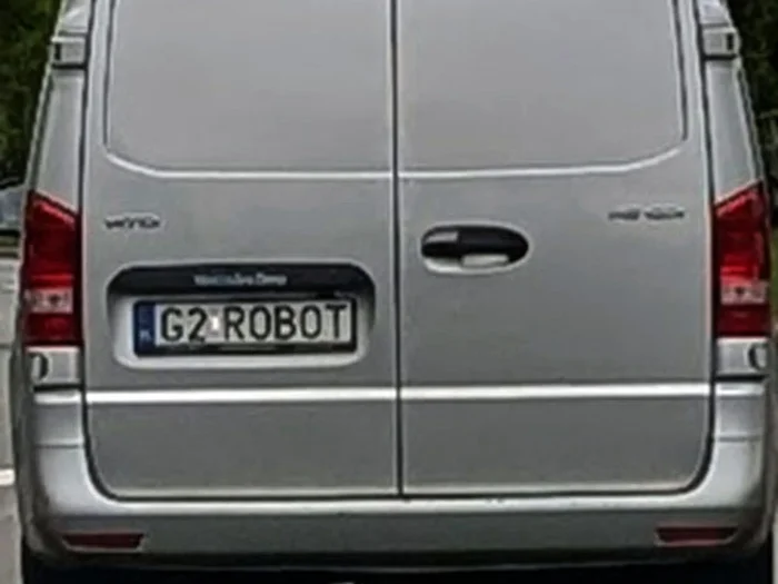 Fajny numer, blacha G2 ROBOT