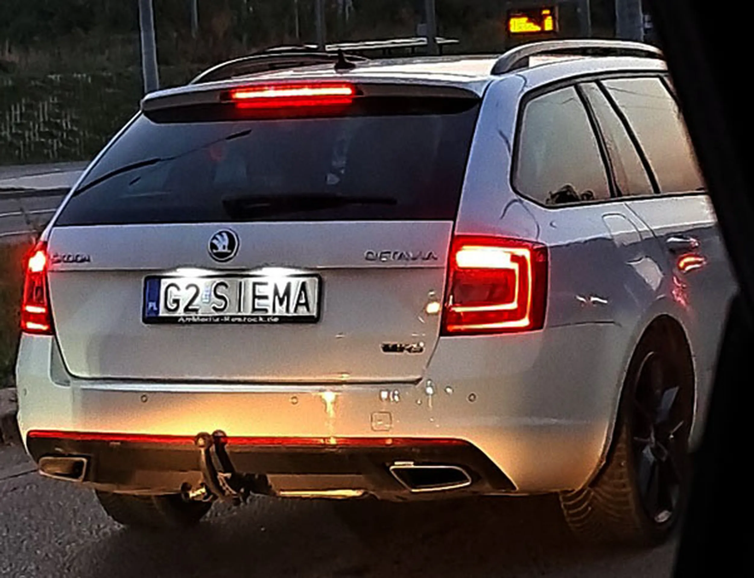 Fajny numer, blacha G2 SIEMA