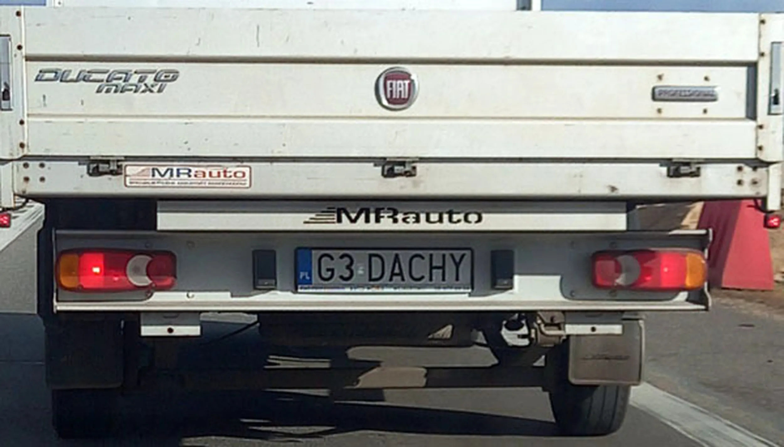 Fajny numer, blacha G3 DACHY