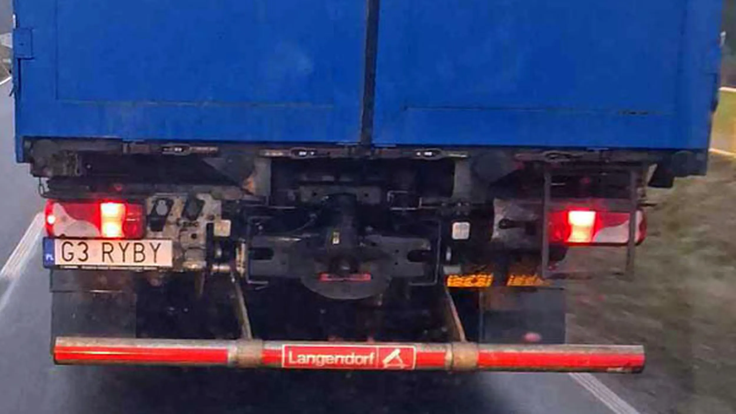 Fajny numer, blacha G3 RYBY