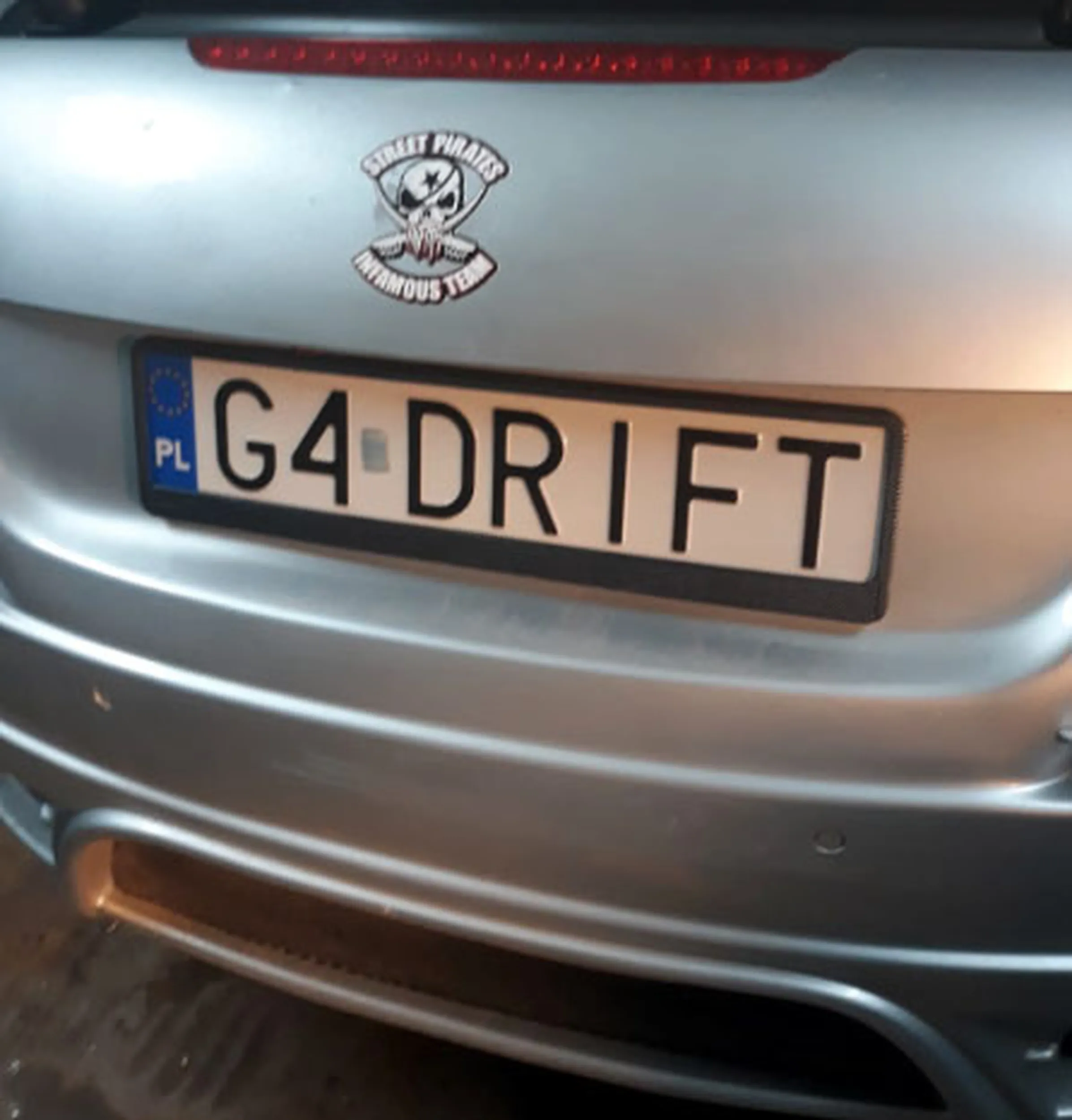 Fajny numer, blacha G4 DRIFT