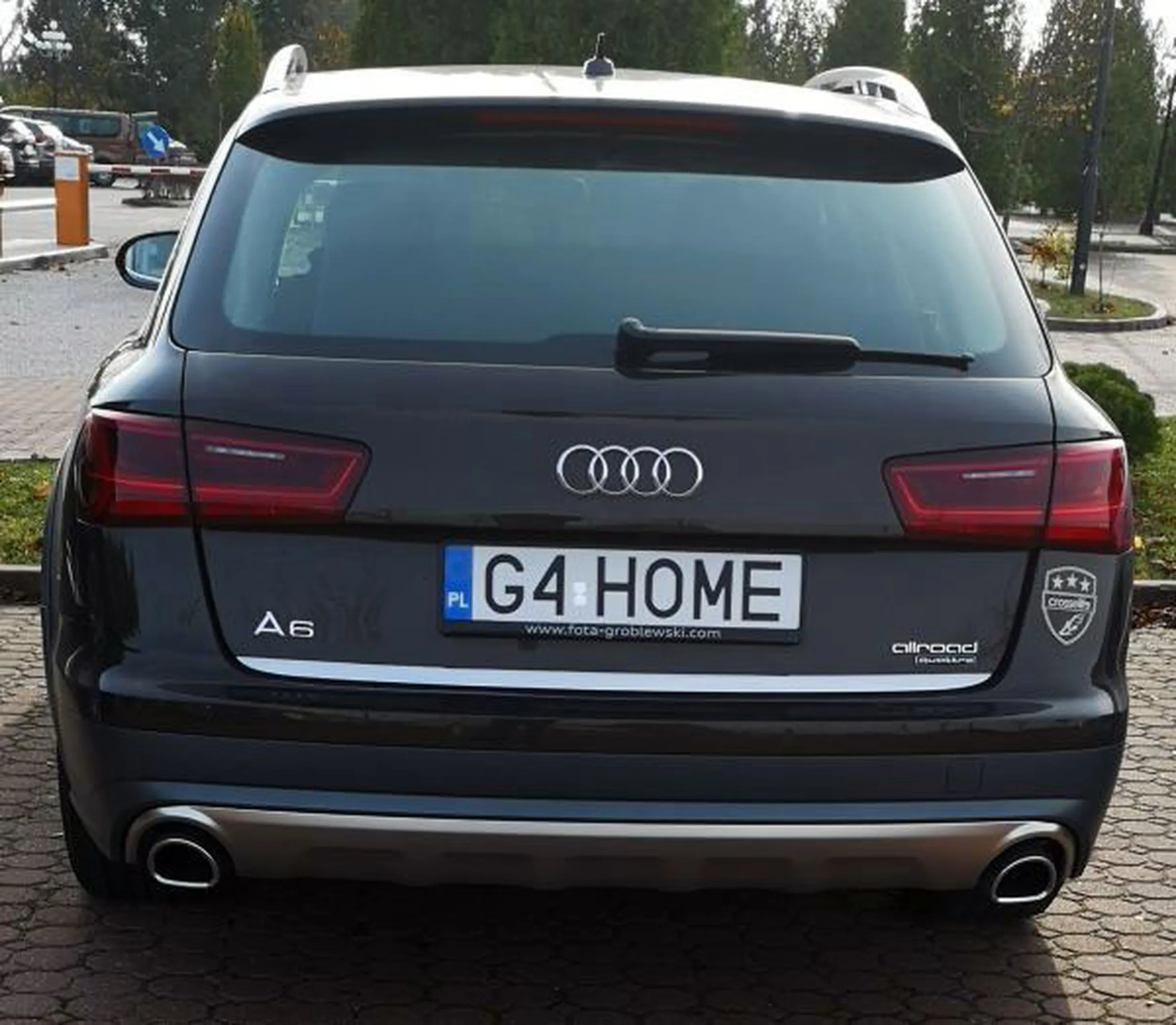 Fajny numer, blacha G4 HOME