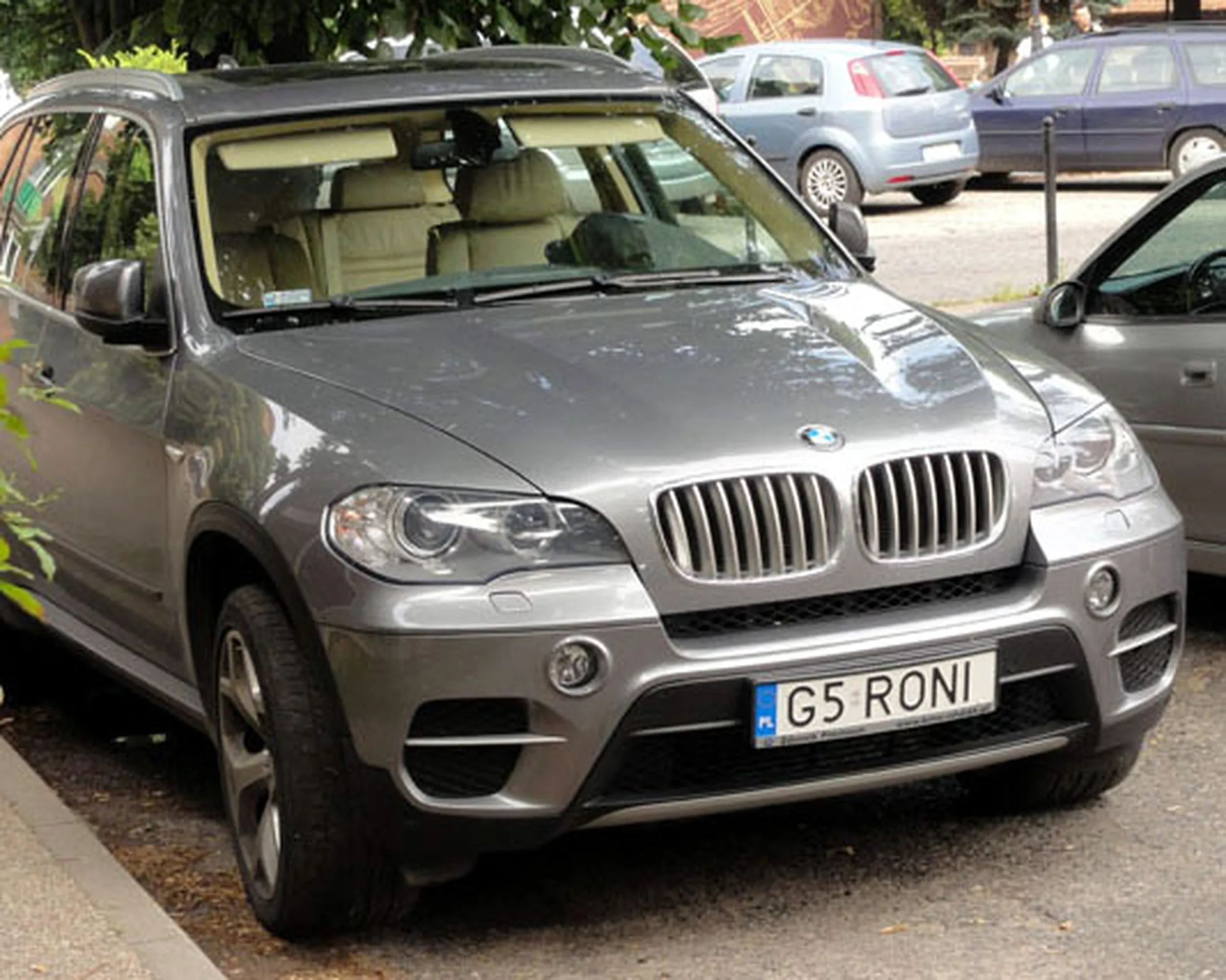 Fajny numer, blacha G5 RONI