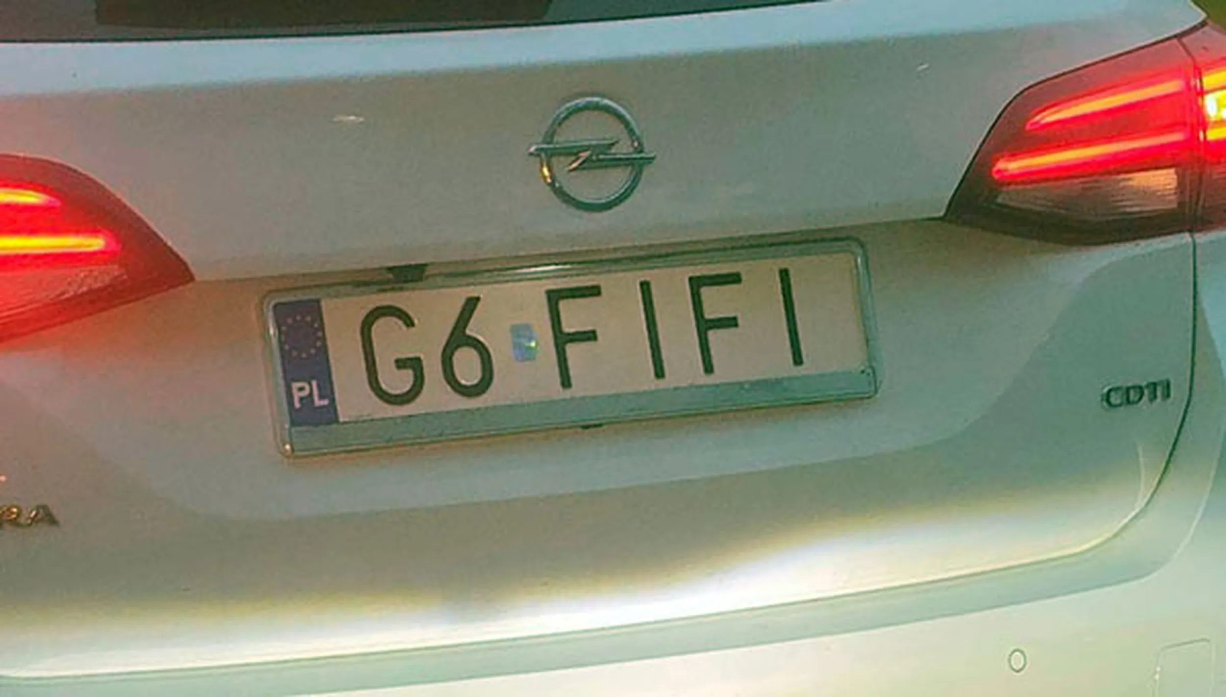 Fajny numer, blacha G6 FIFI