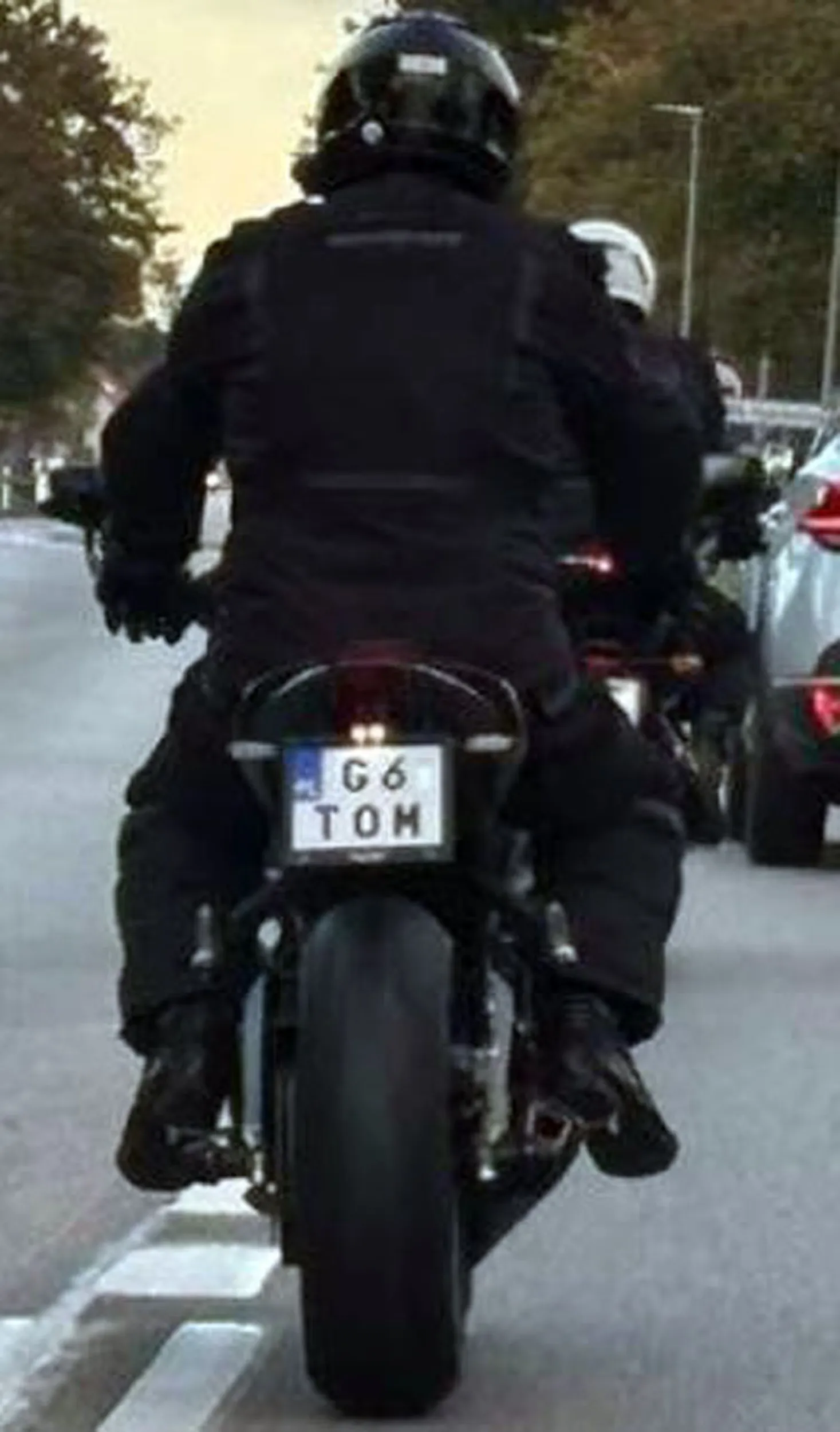 Fajny numer, blacha G6 TOM