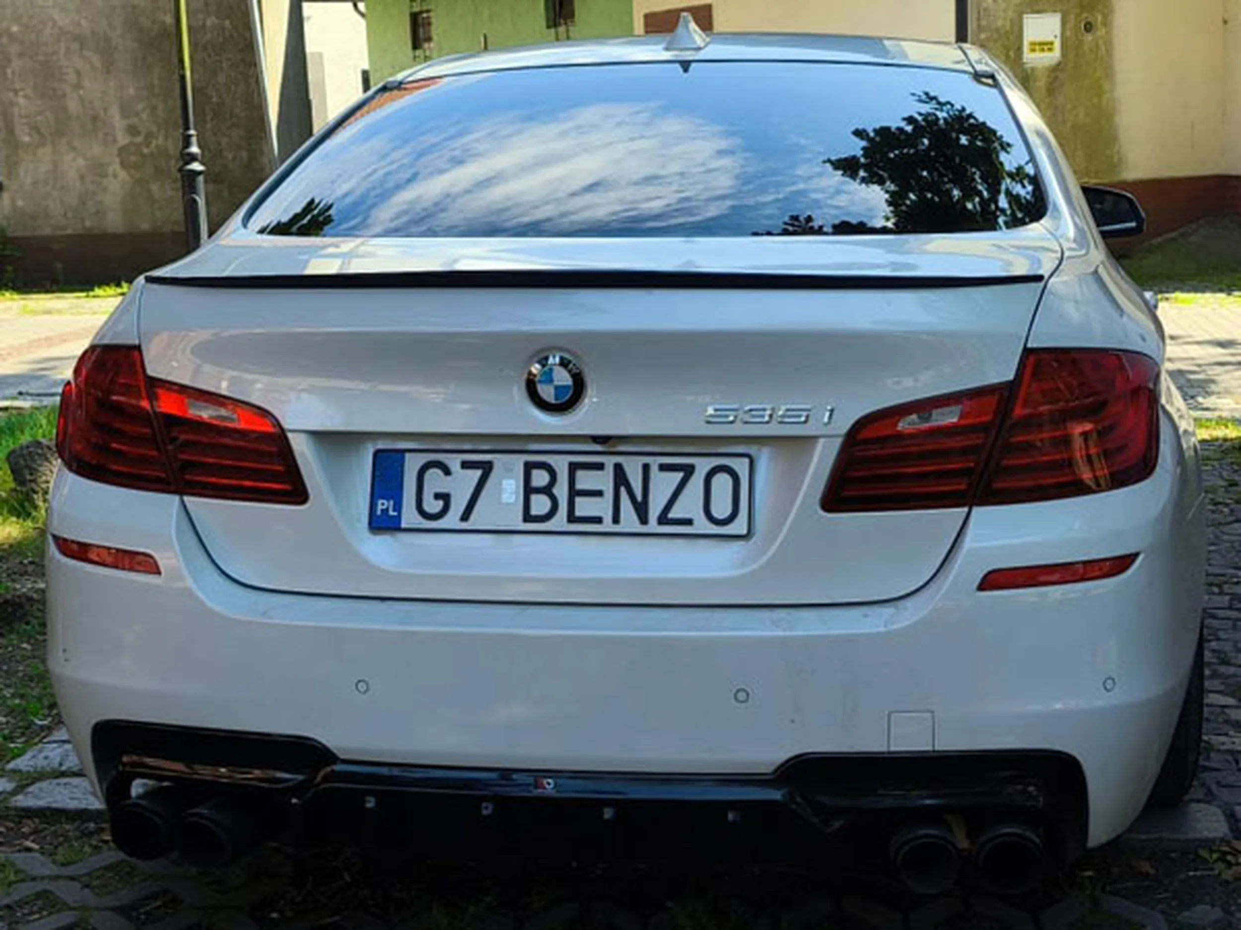 Fajny numer, blacha G7 BENZO