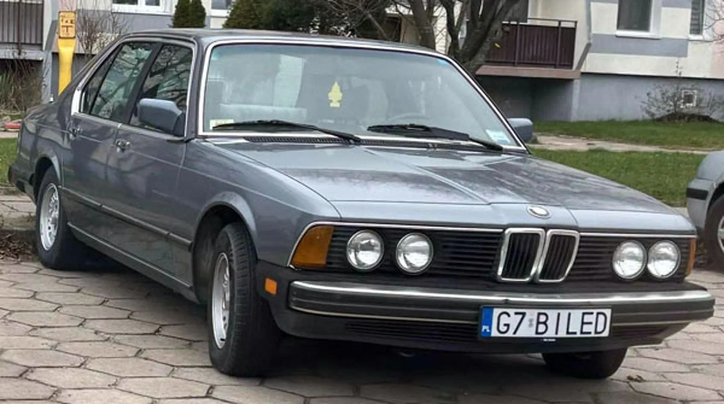 Fajny numer, blacha G7 BILED