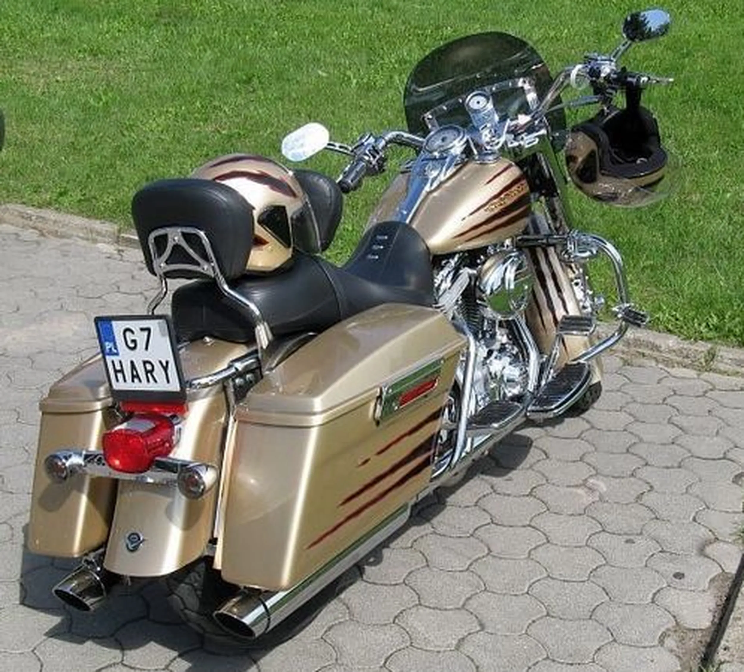 Fajny numer, blacha G7 HARY