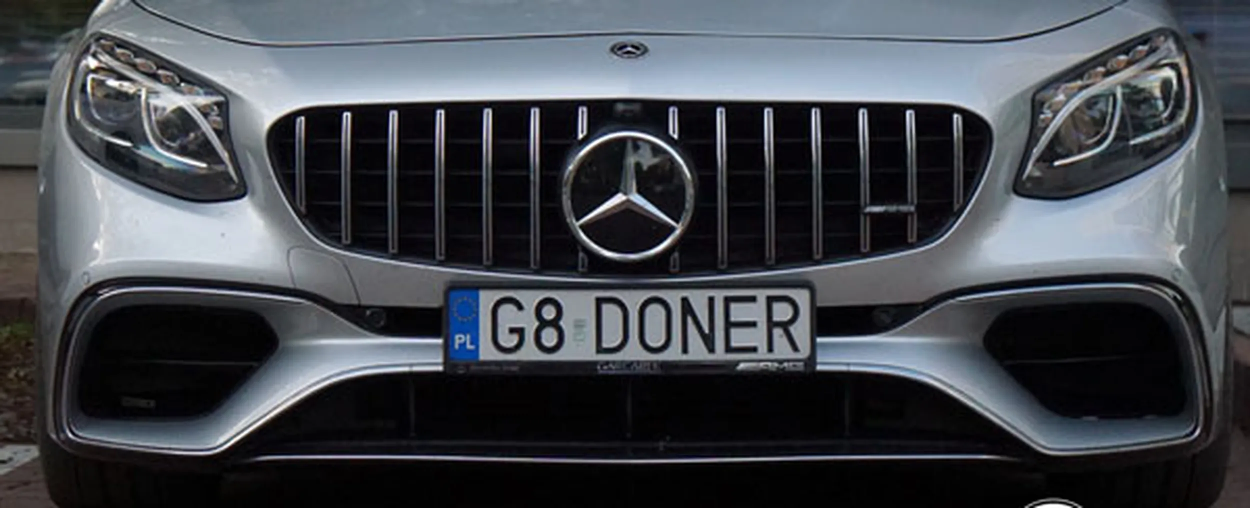 Fajny numer, blacha G8 DONER