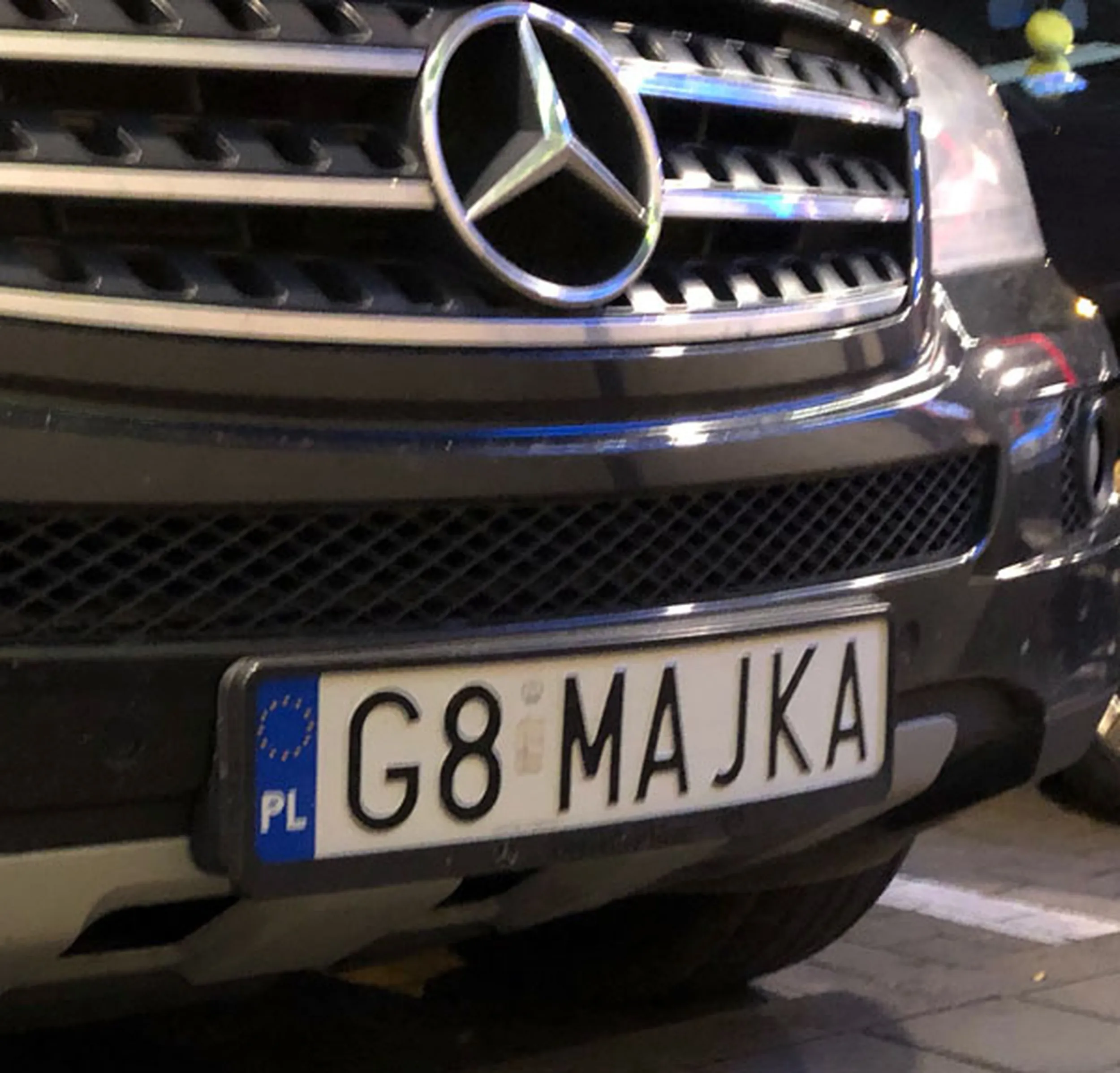 Fajny numer, blacha G8 MAJKA