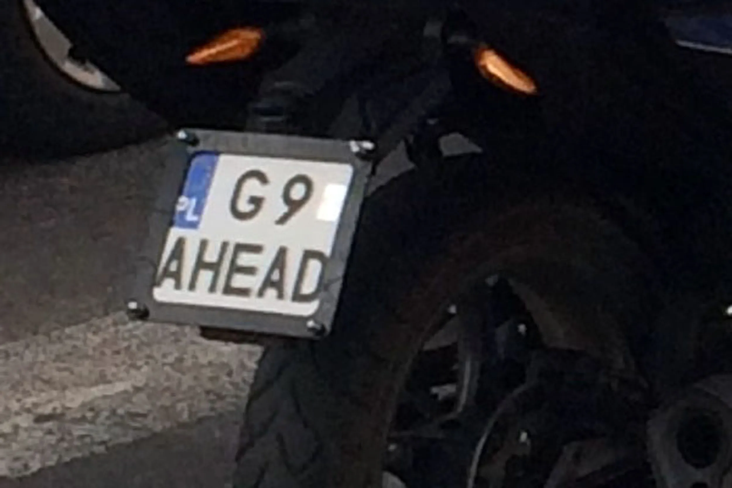 Fajny numer, blacha G9 AHEAD