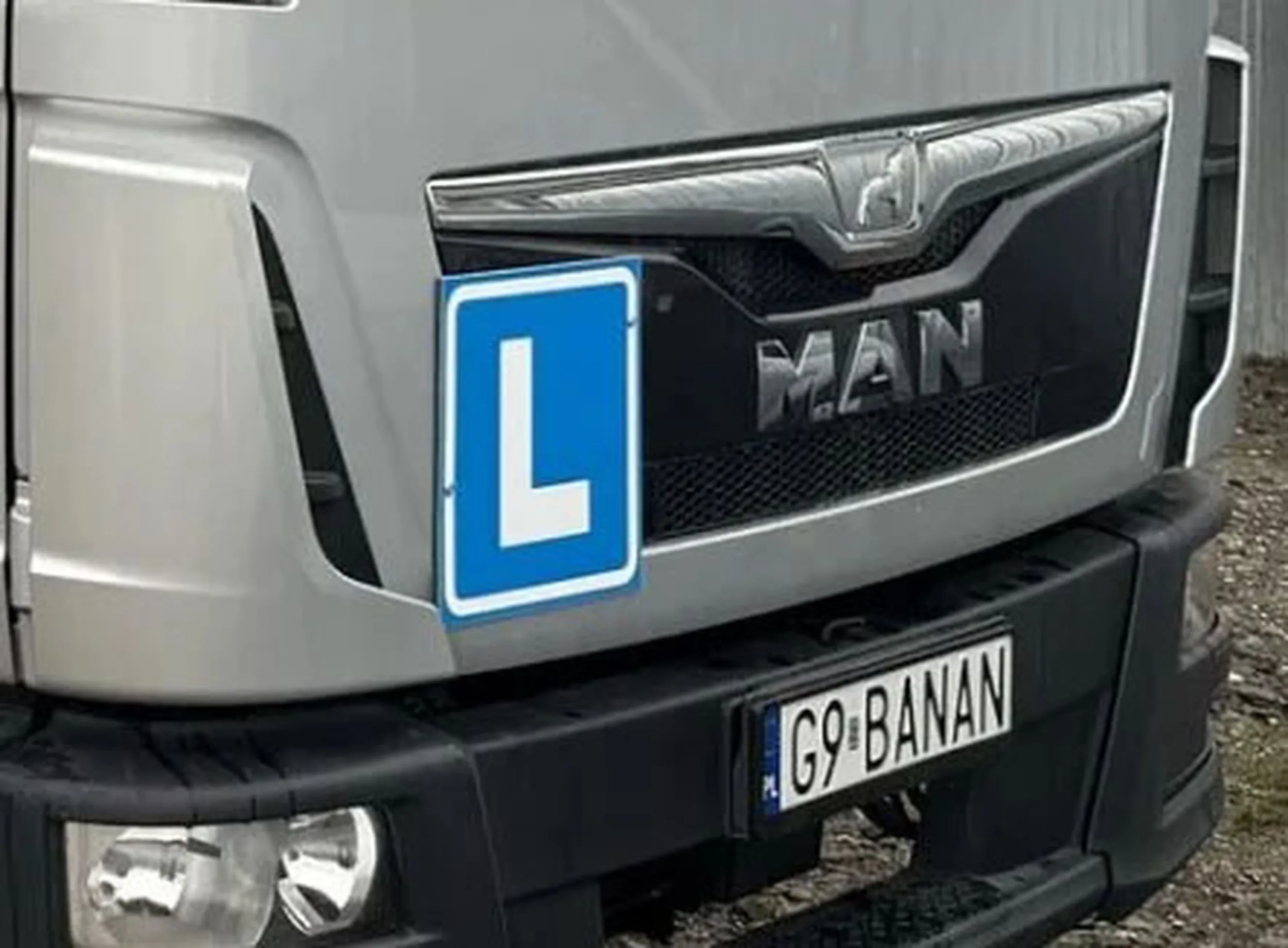 Fajny numer, blacha G9 BANAN