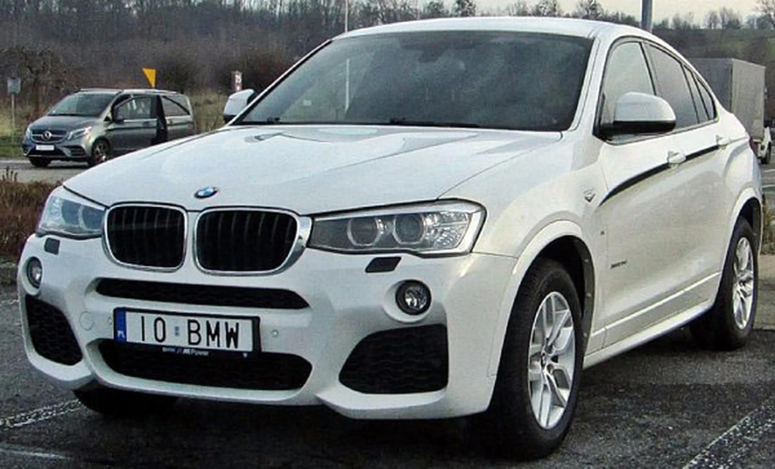 Fajny numer, blacha I0 BMW