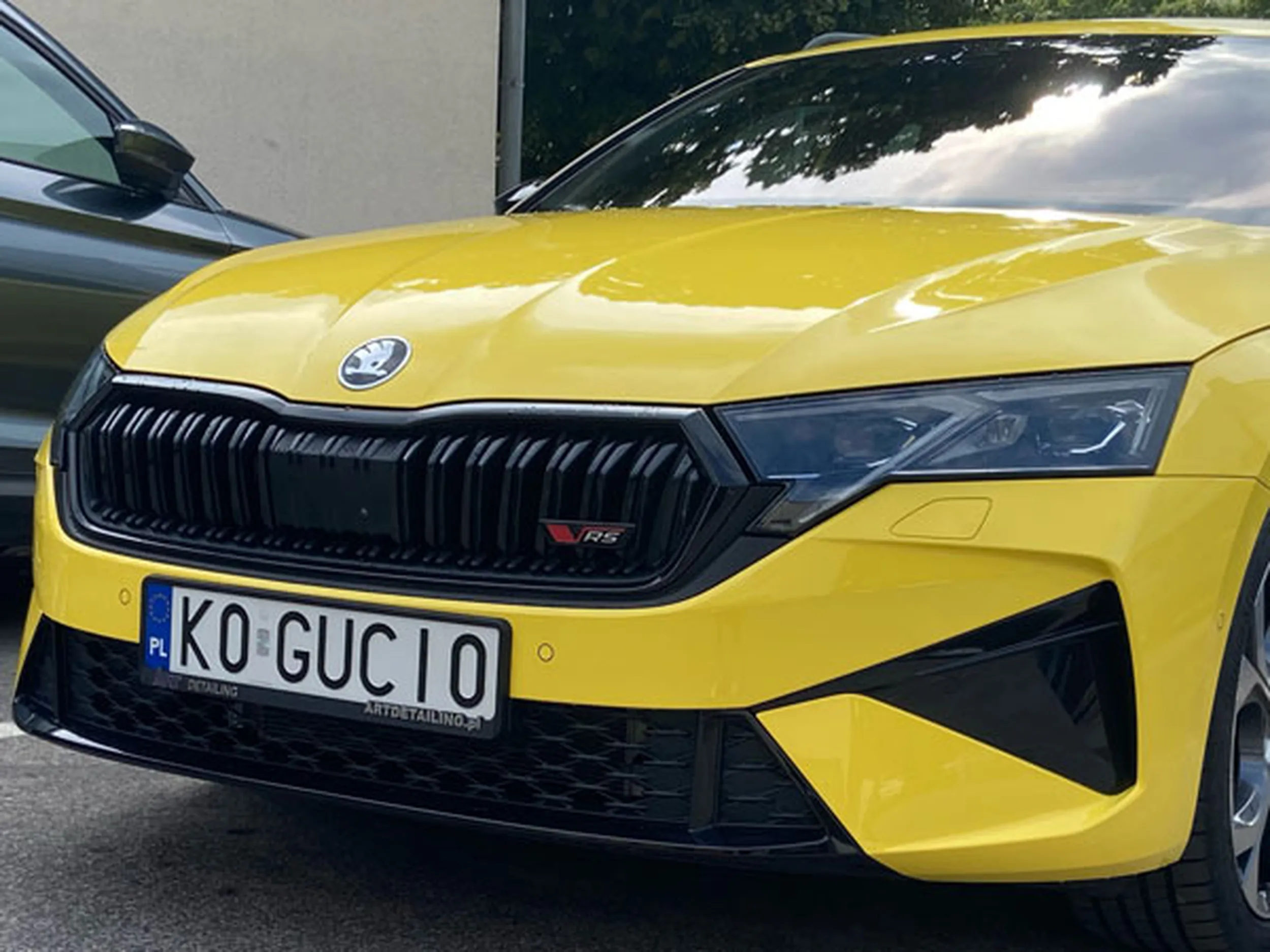 Fajny numer, blacha K0 GUCI0