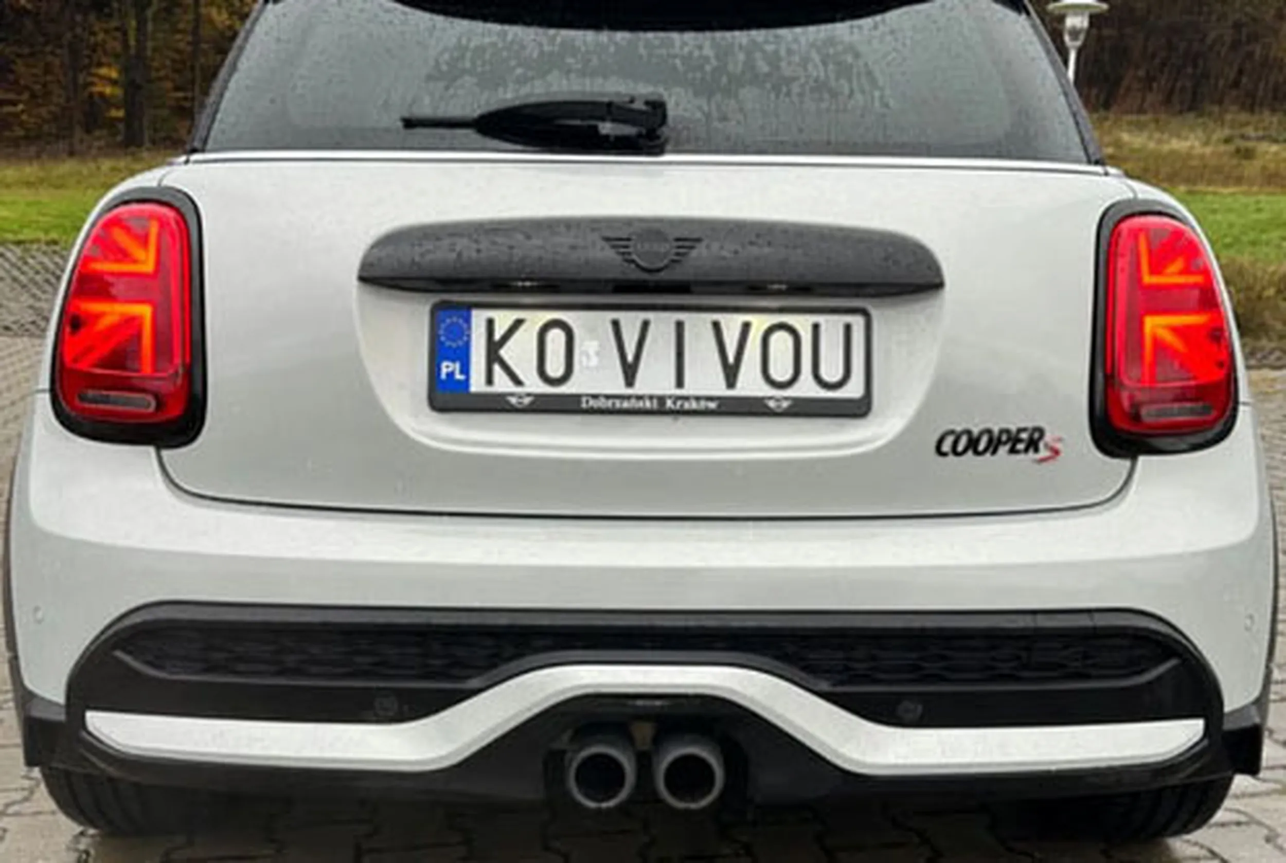 Fajny numer, blacha K0 VIVOU