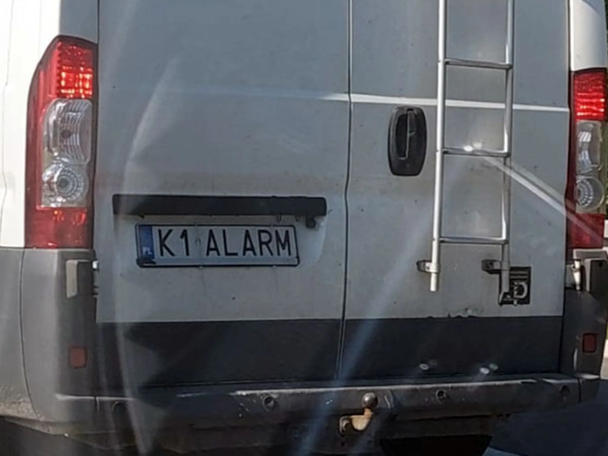 Fajny numer, blacha K1 ALARM