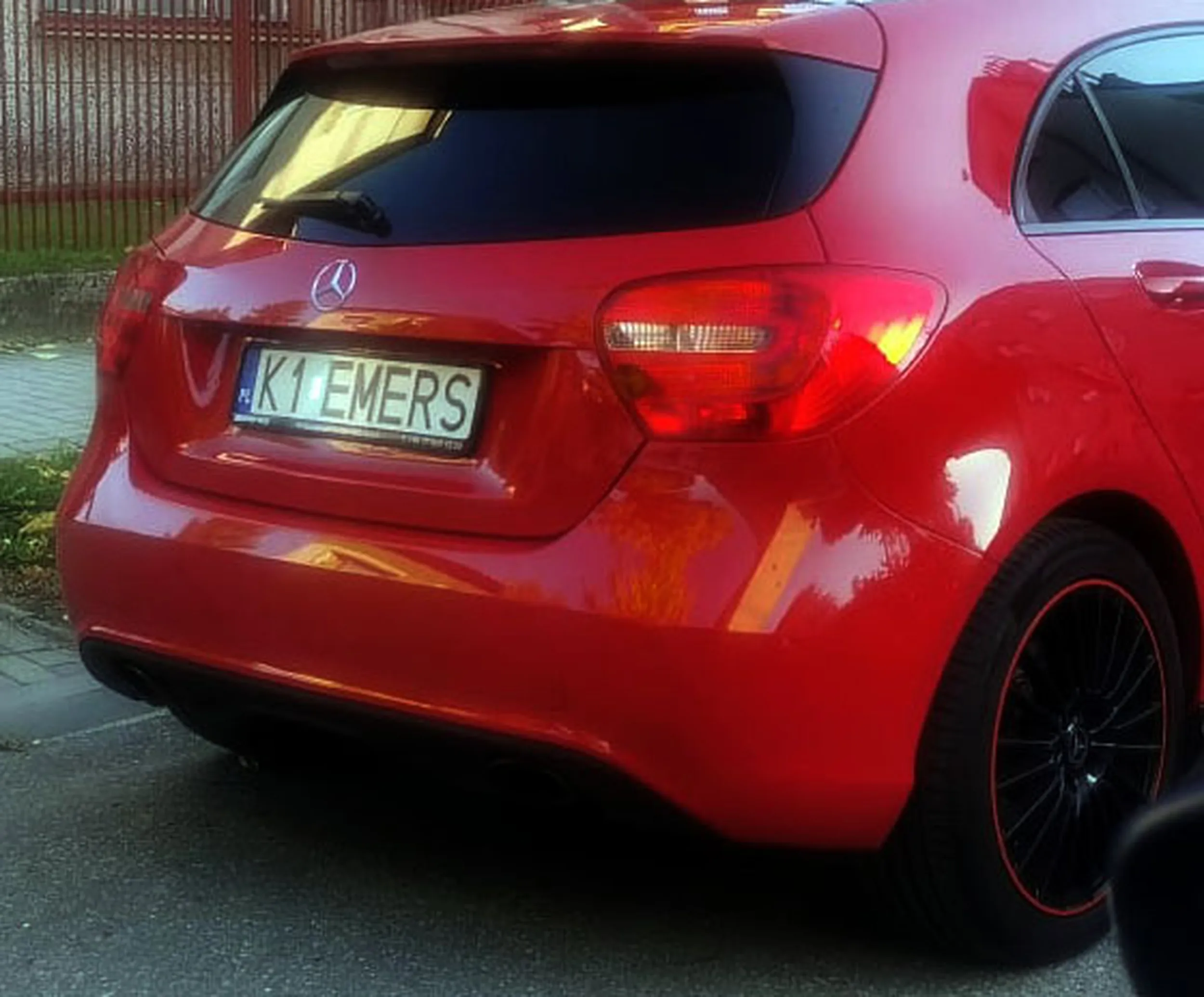 Fajny numer, blacha K1 EMERS