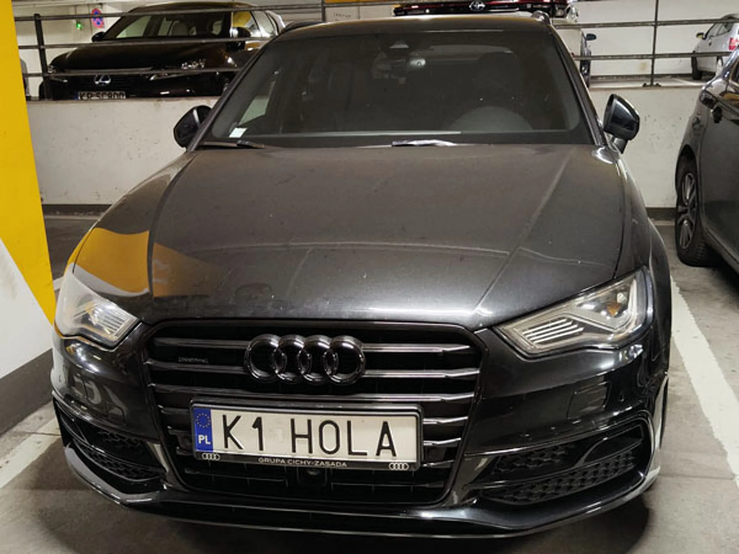 Fajny numer, blacha K1 HOLA