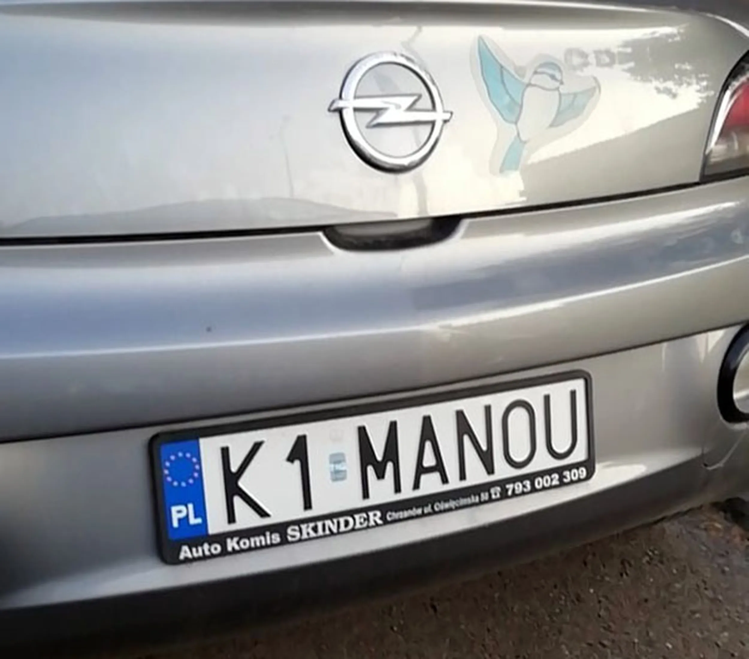 Fajny numer, blacha K1 MANOU