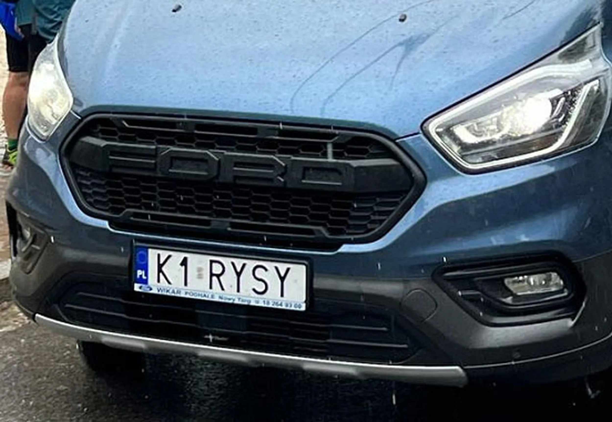 Fajny numer, blacha K1 RYSY