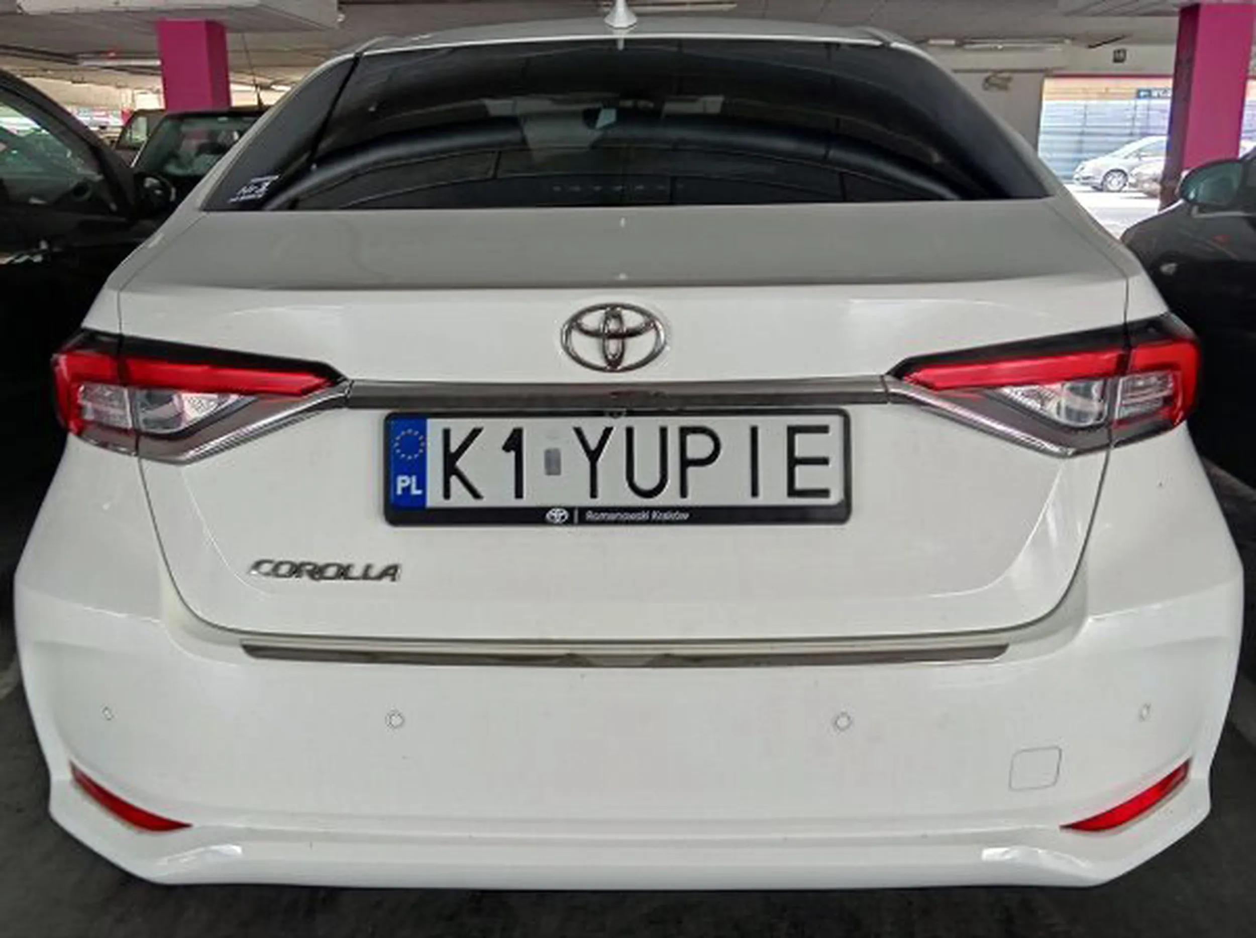 Fajny numer, blacha K1 YUPIE