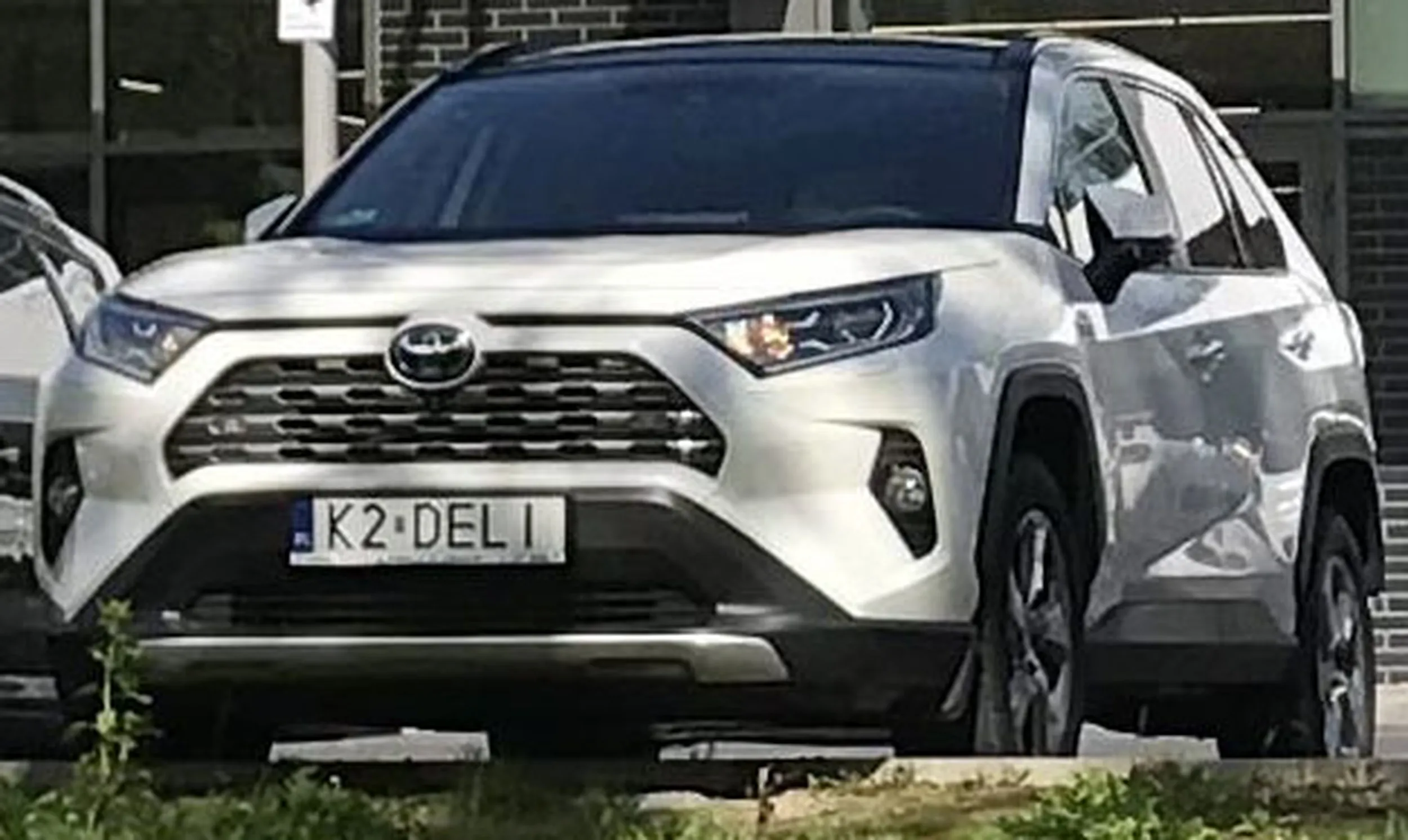 Fajny numer, blacha K2 DELI