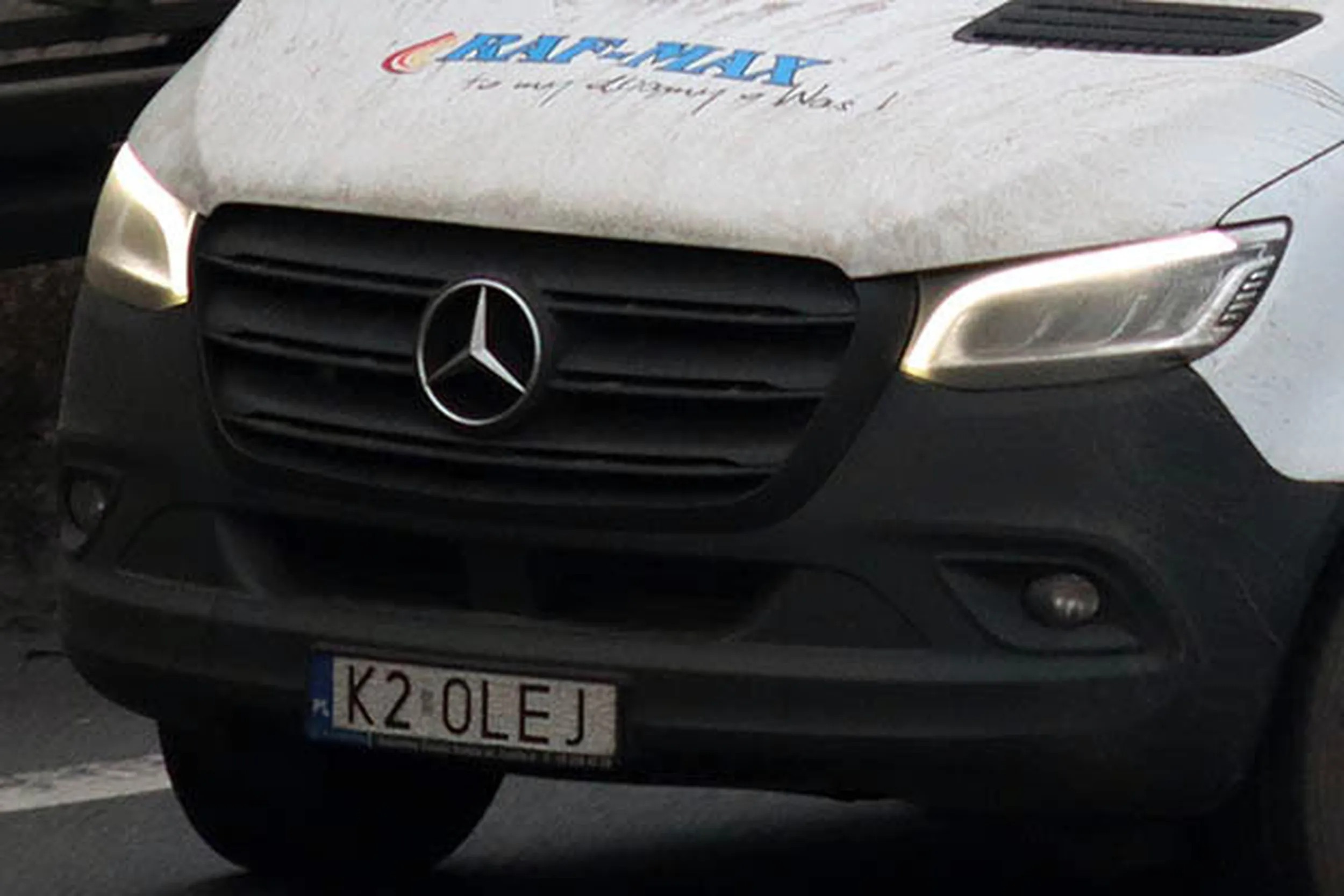 Fajny numer, blacha K2 OLEJ