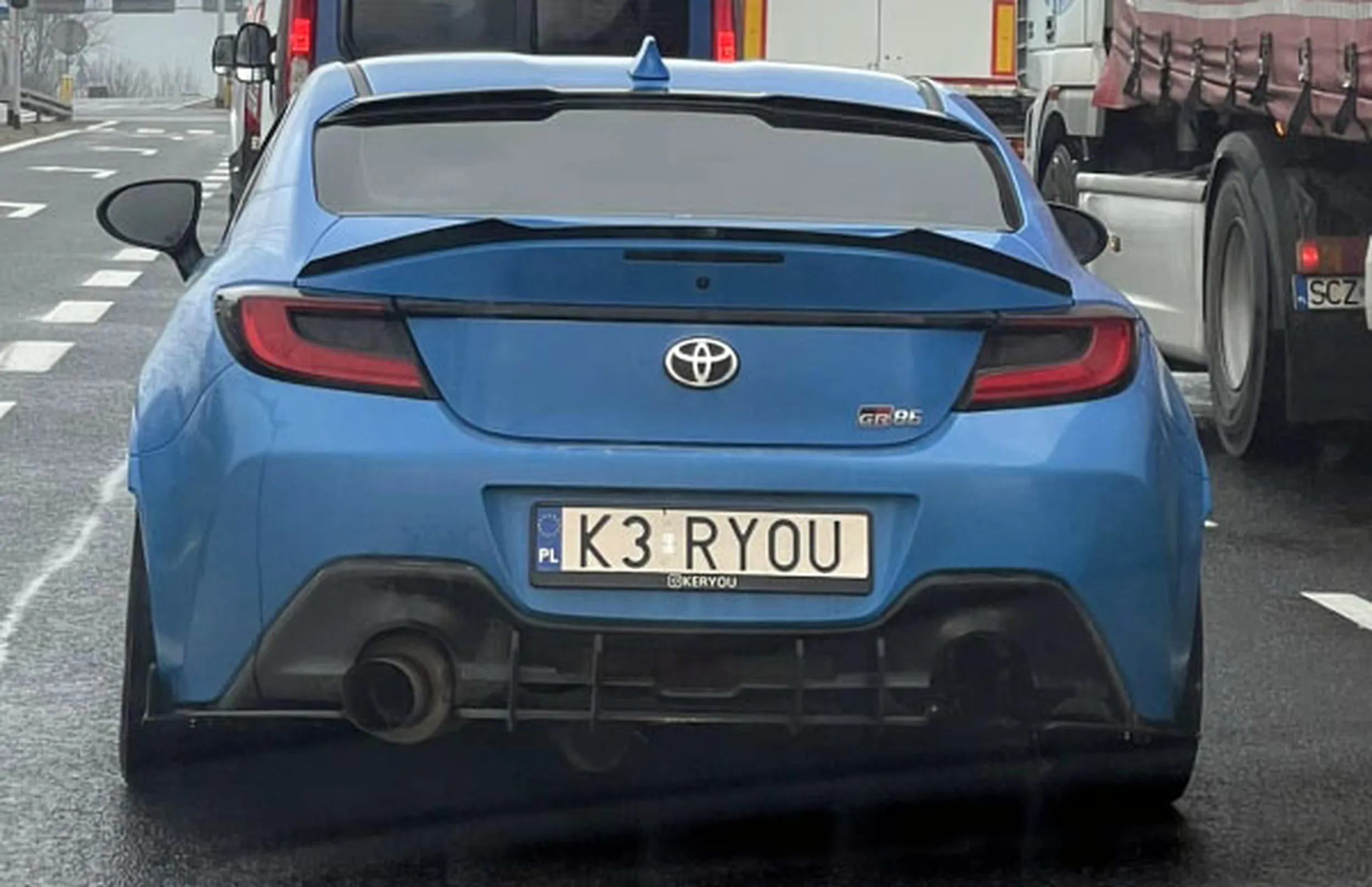 Fajny numer, blacha K3 RYOU