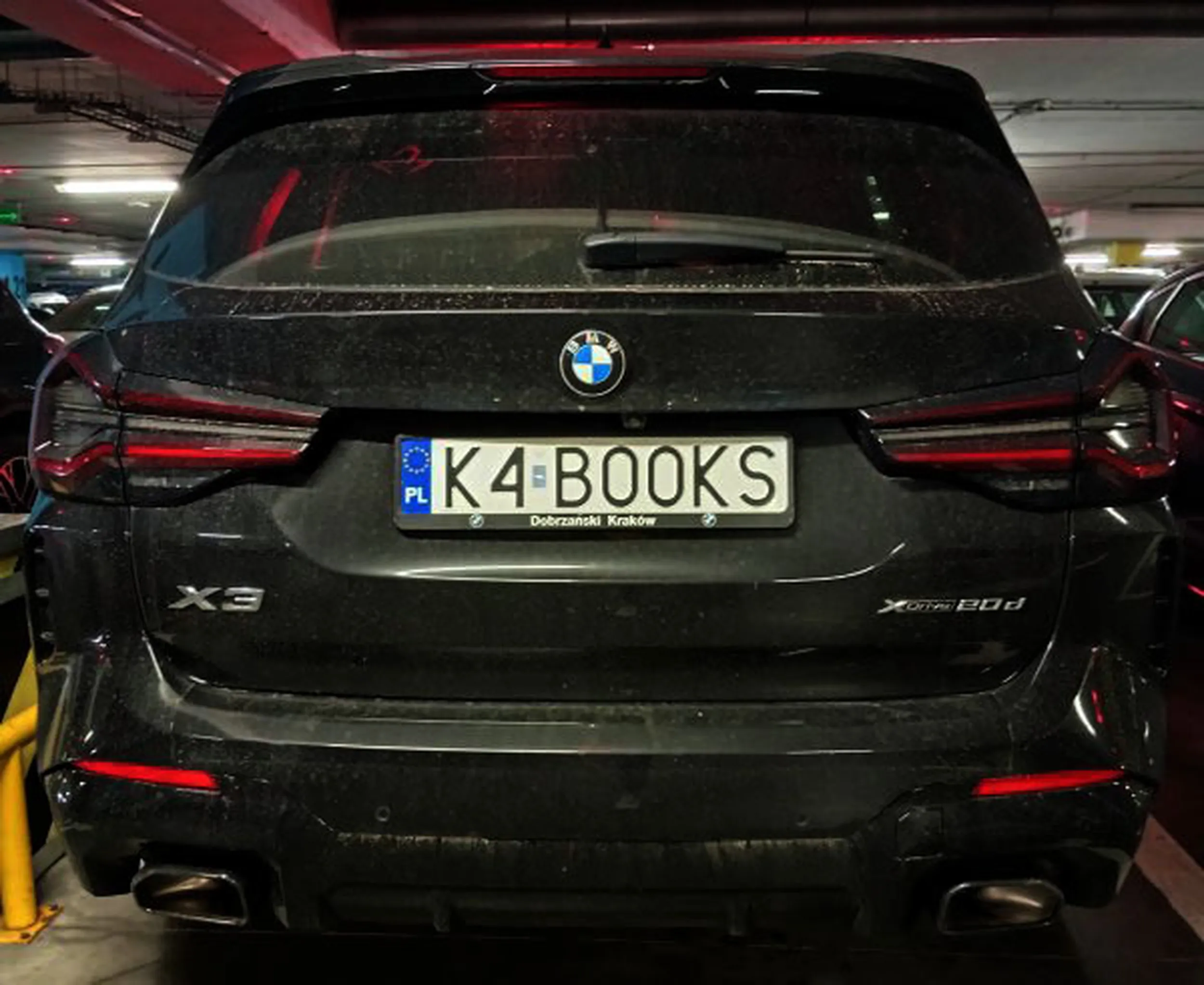 Fajny numer, blacha K4 BOOKS