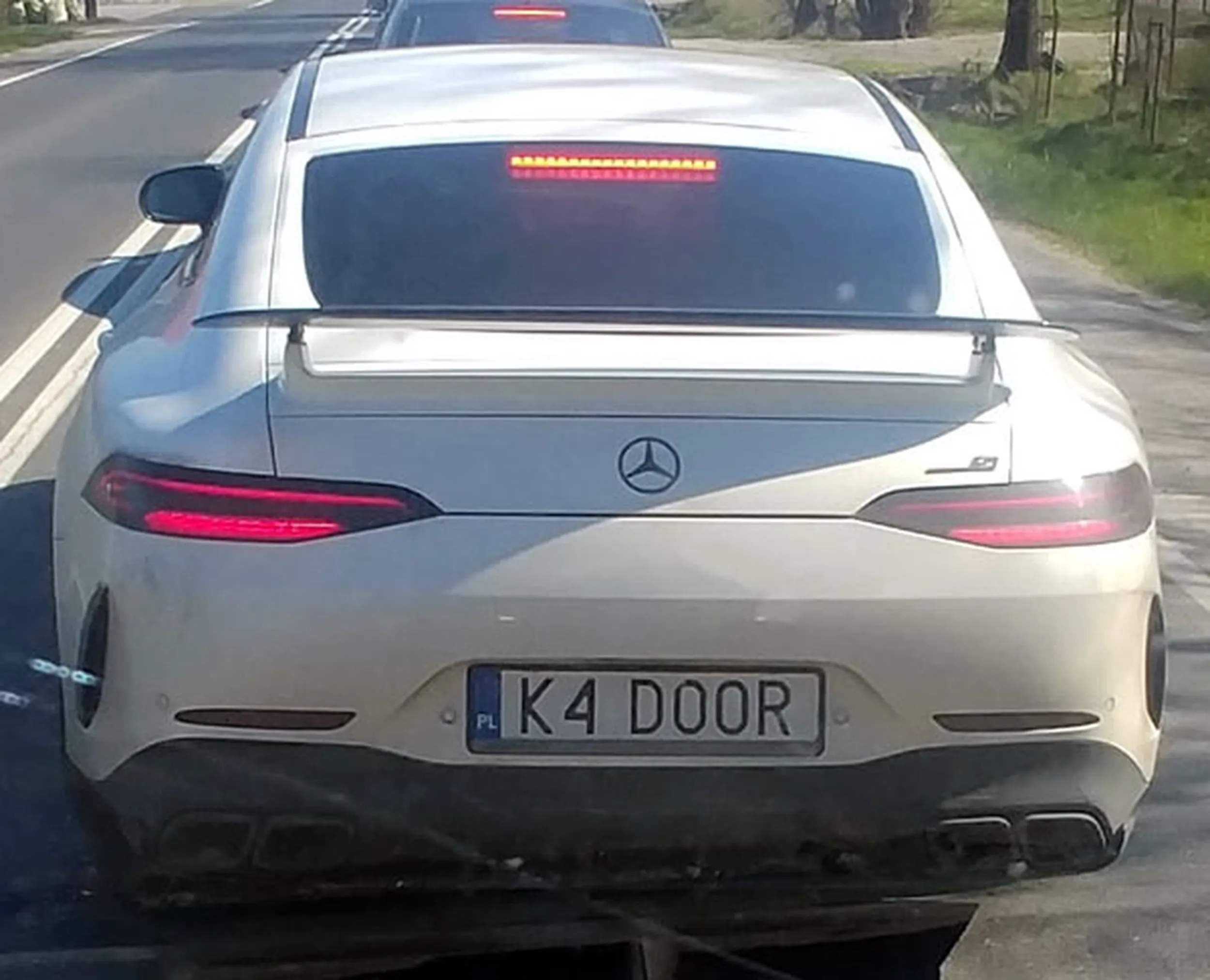 Fajny numer, blacha K4 DOOR