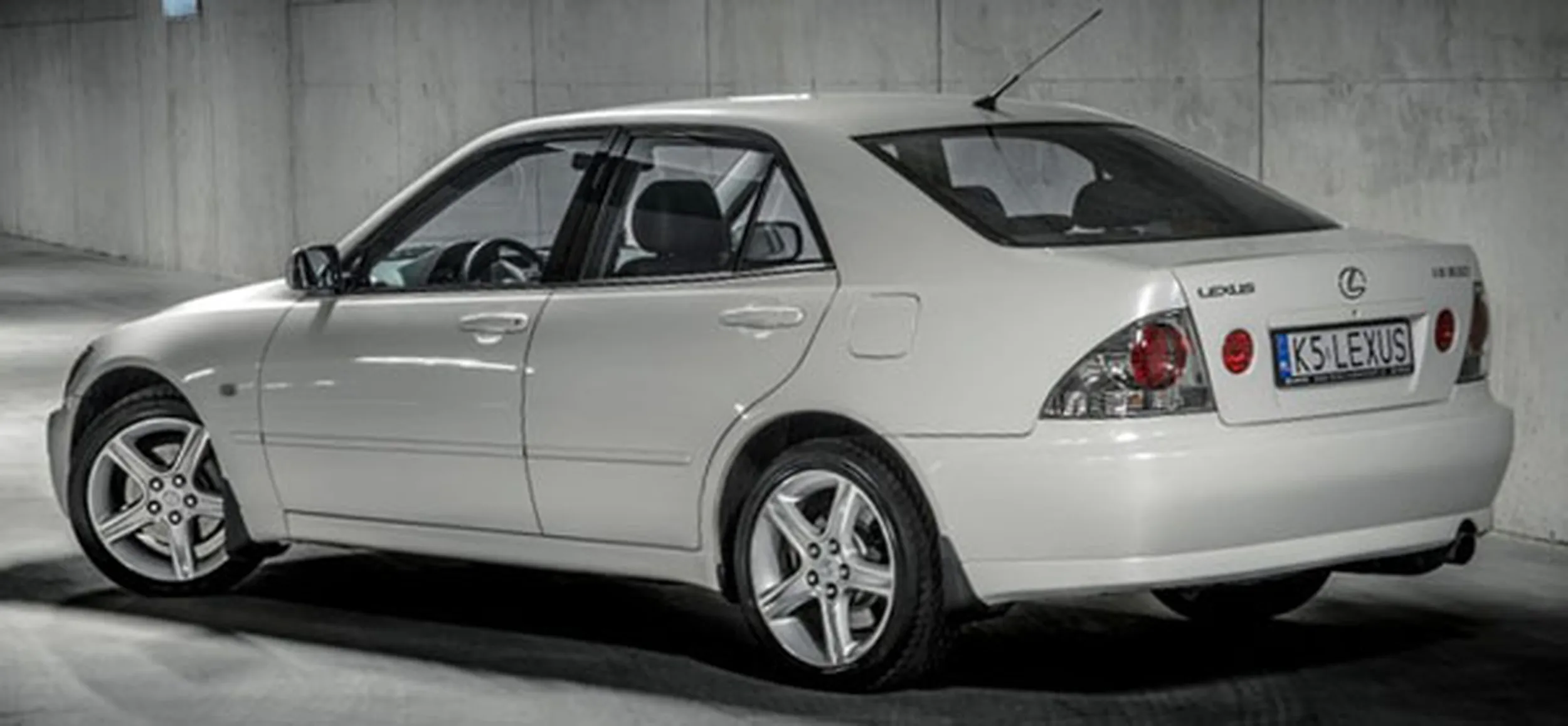 Fajny numer, blacha K5 LEXUS