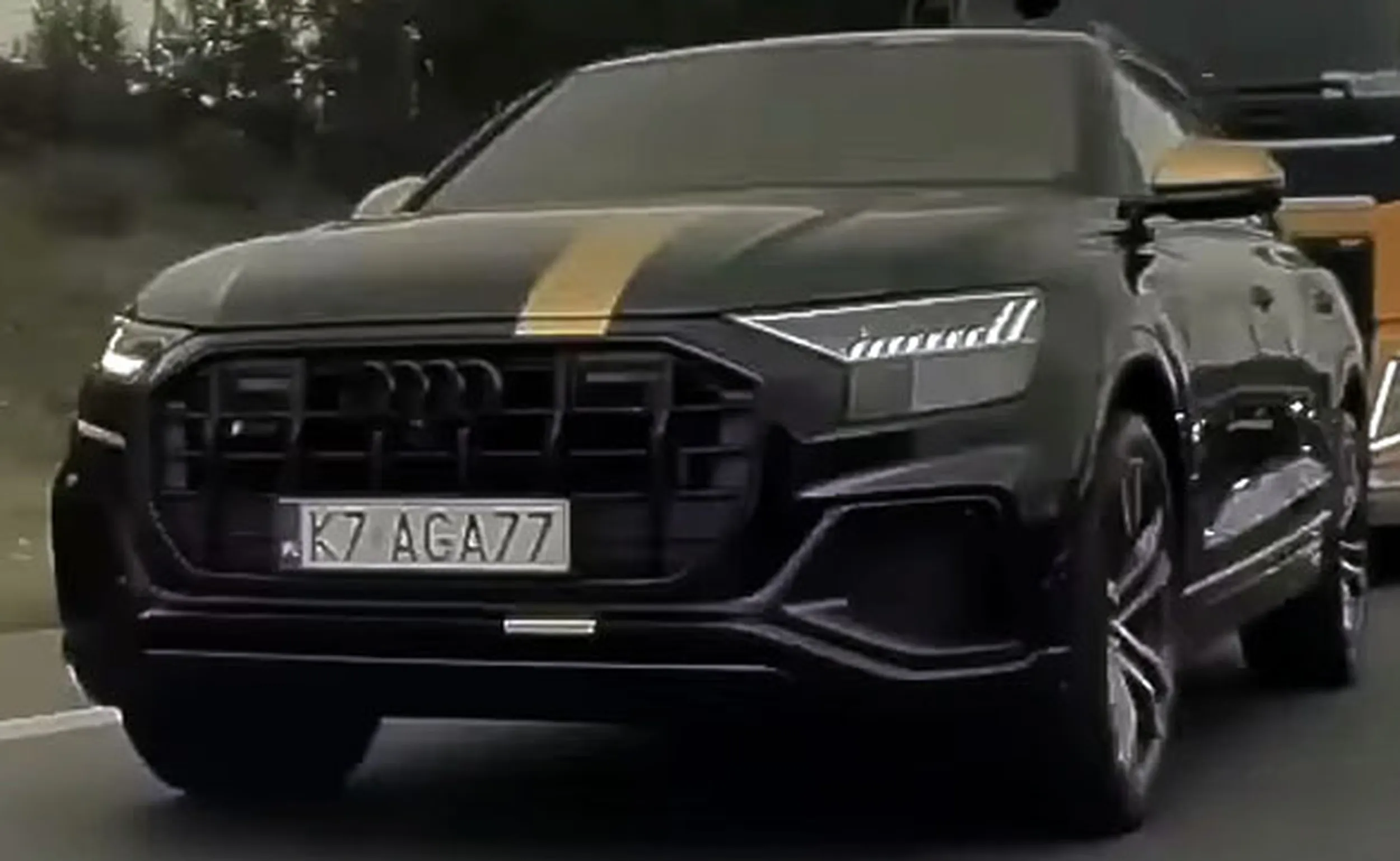 Fajny numer, blacha K7 AGA77