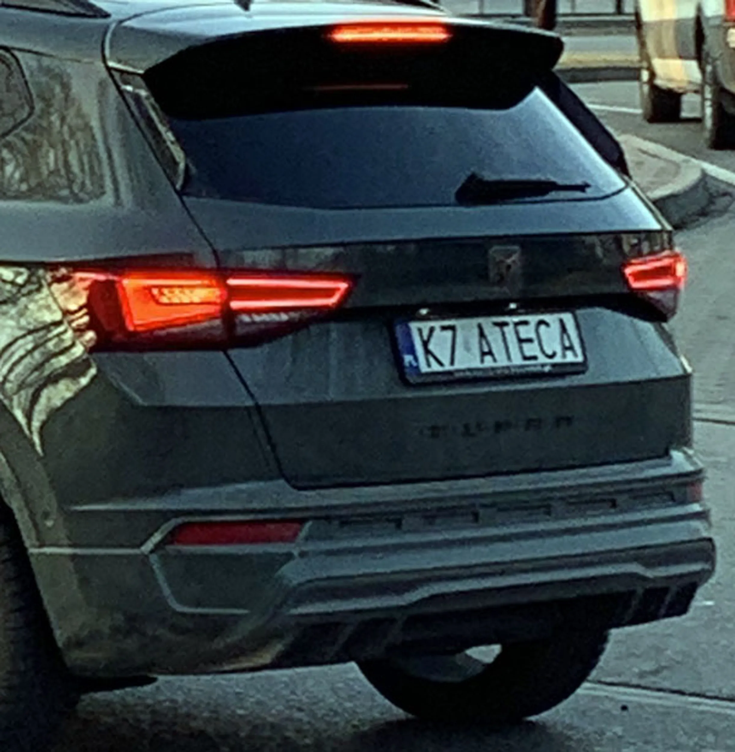 Fajny numer, blacha K7 ATECA