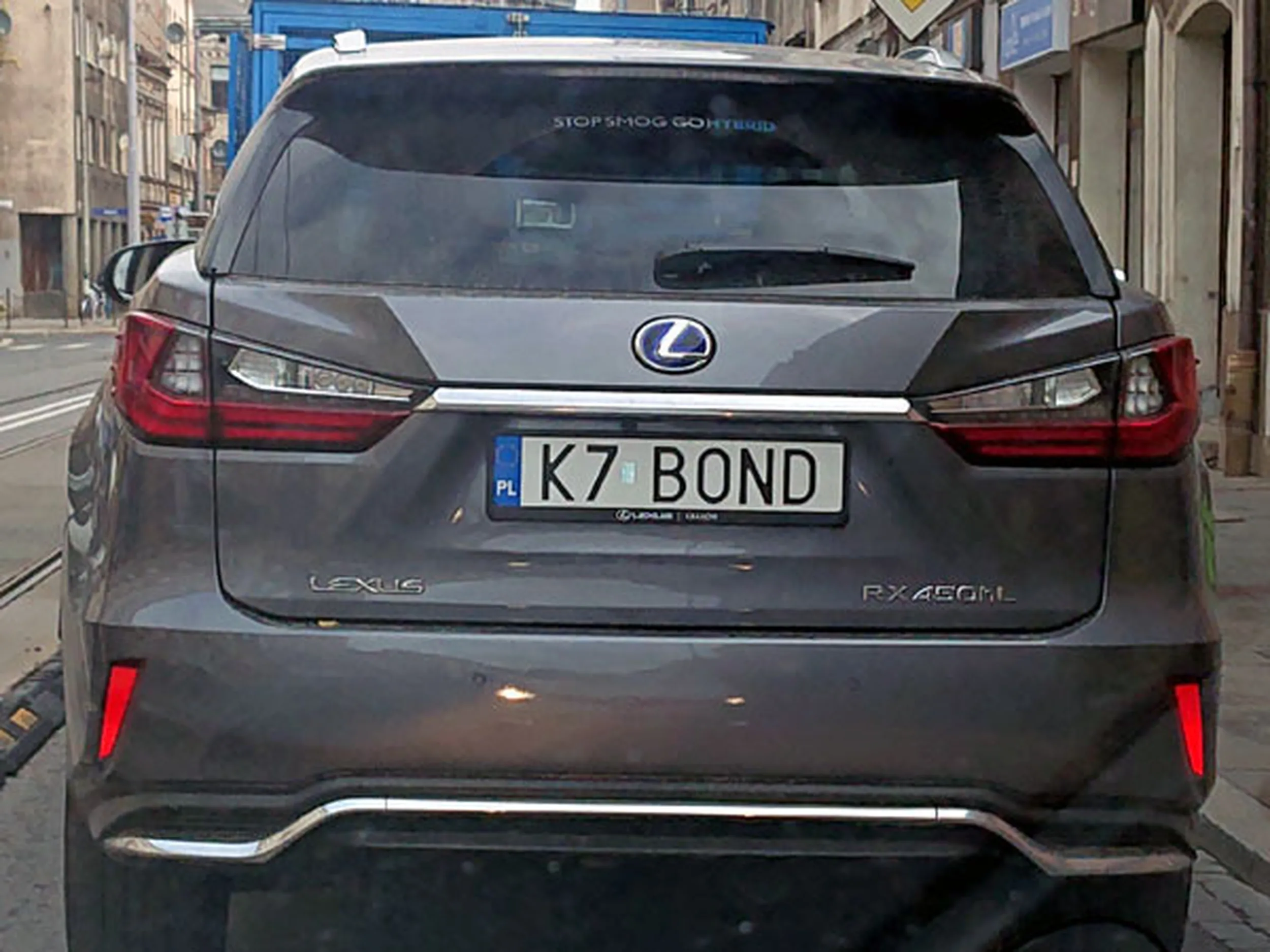 Fajny numer, blacha K7 BOND