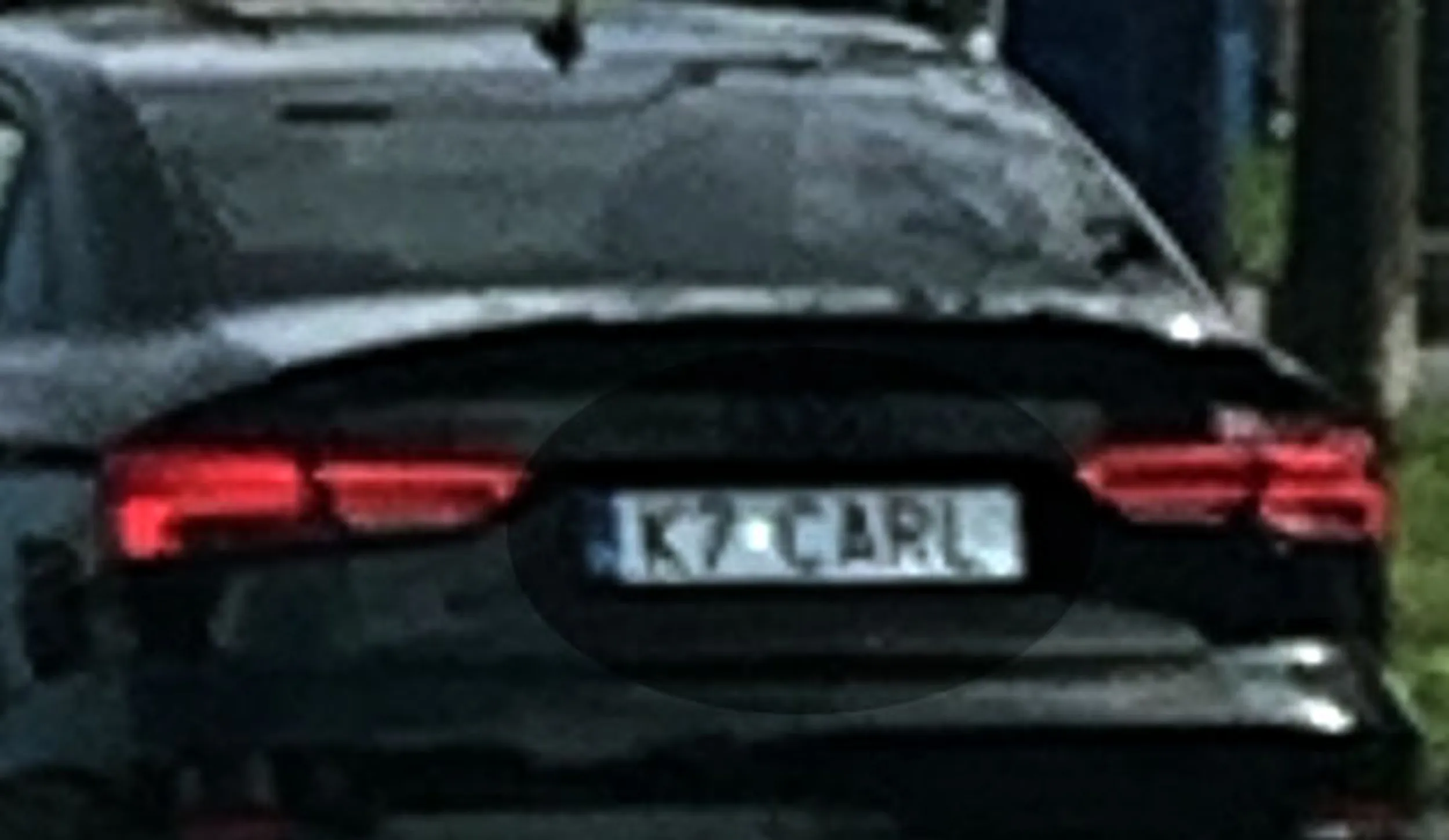 Fajny numer, blacha K7 CARL