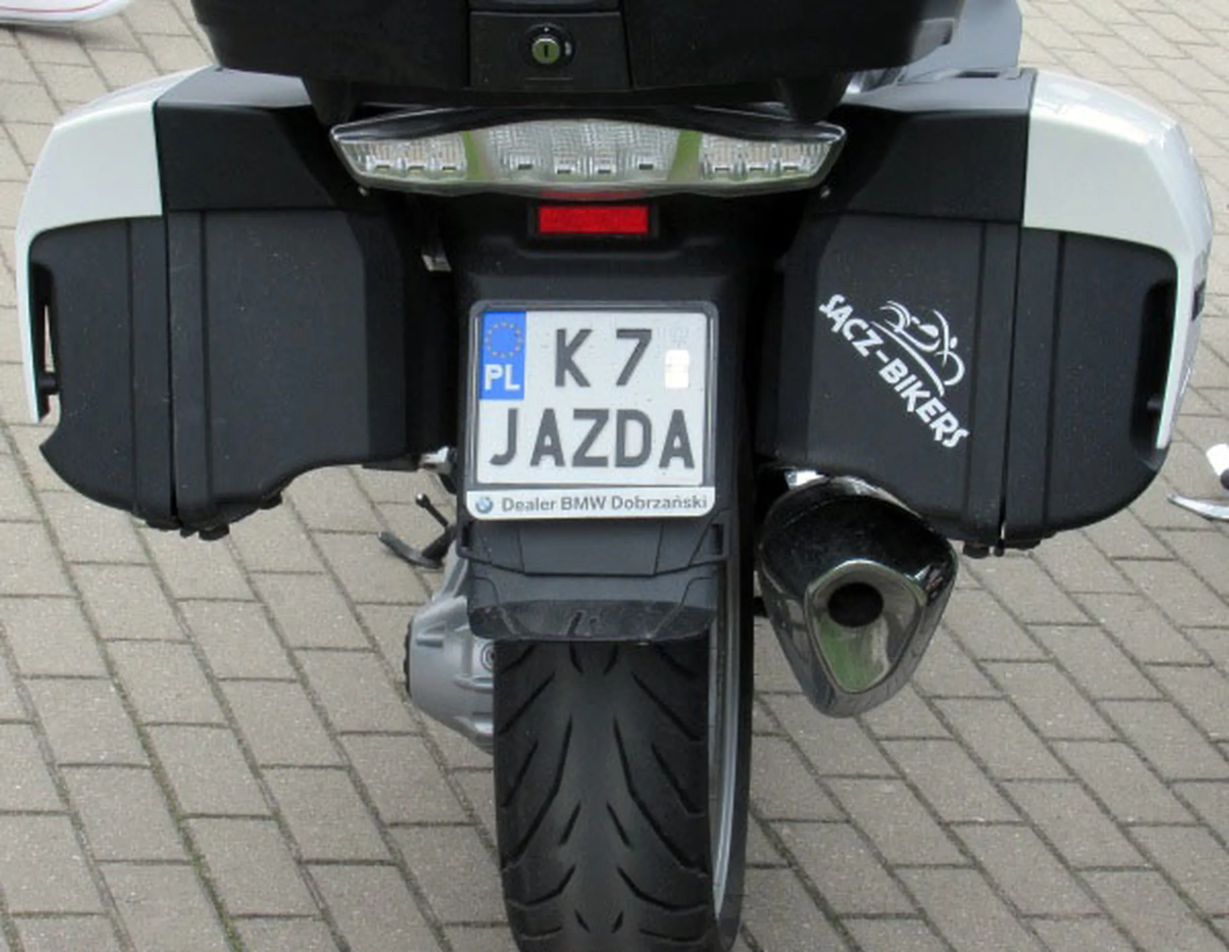 Fajny numer, blacha K7 JAZDA