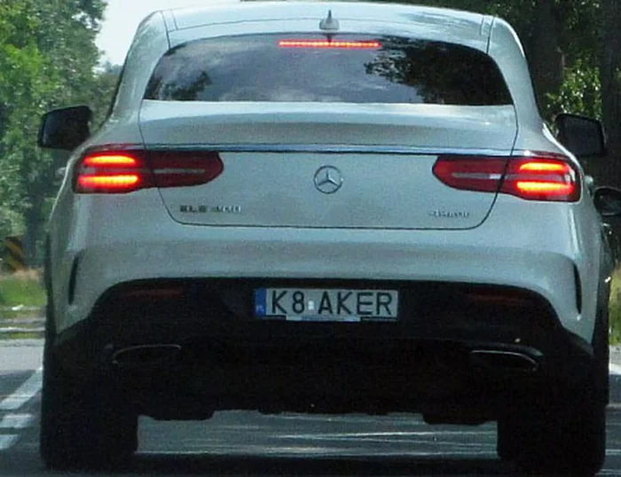 Fajny numer, blacha K8 AKER