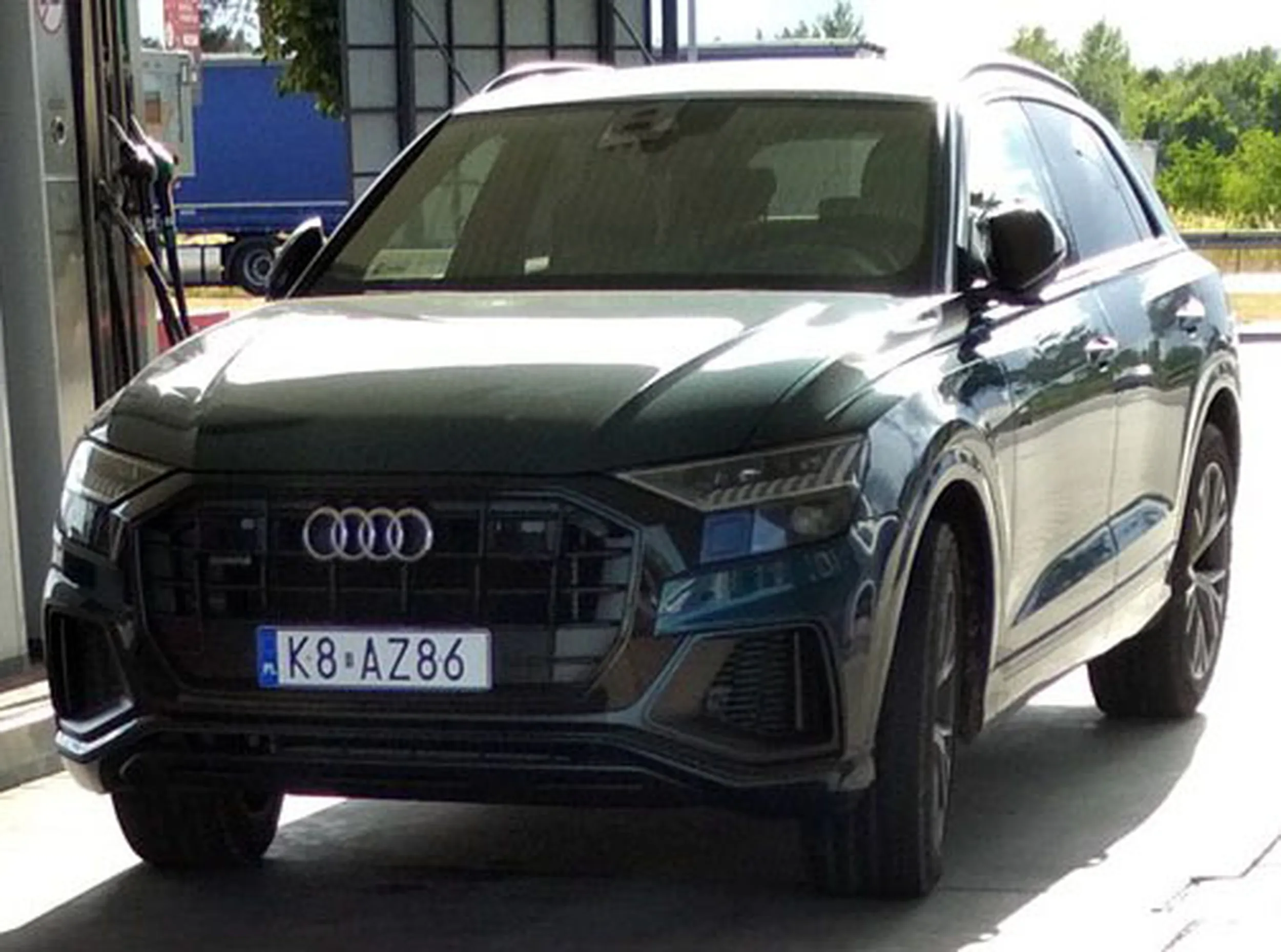 Fajny numer, blacha K8 AZ86