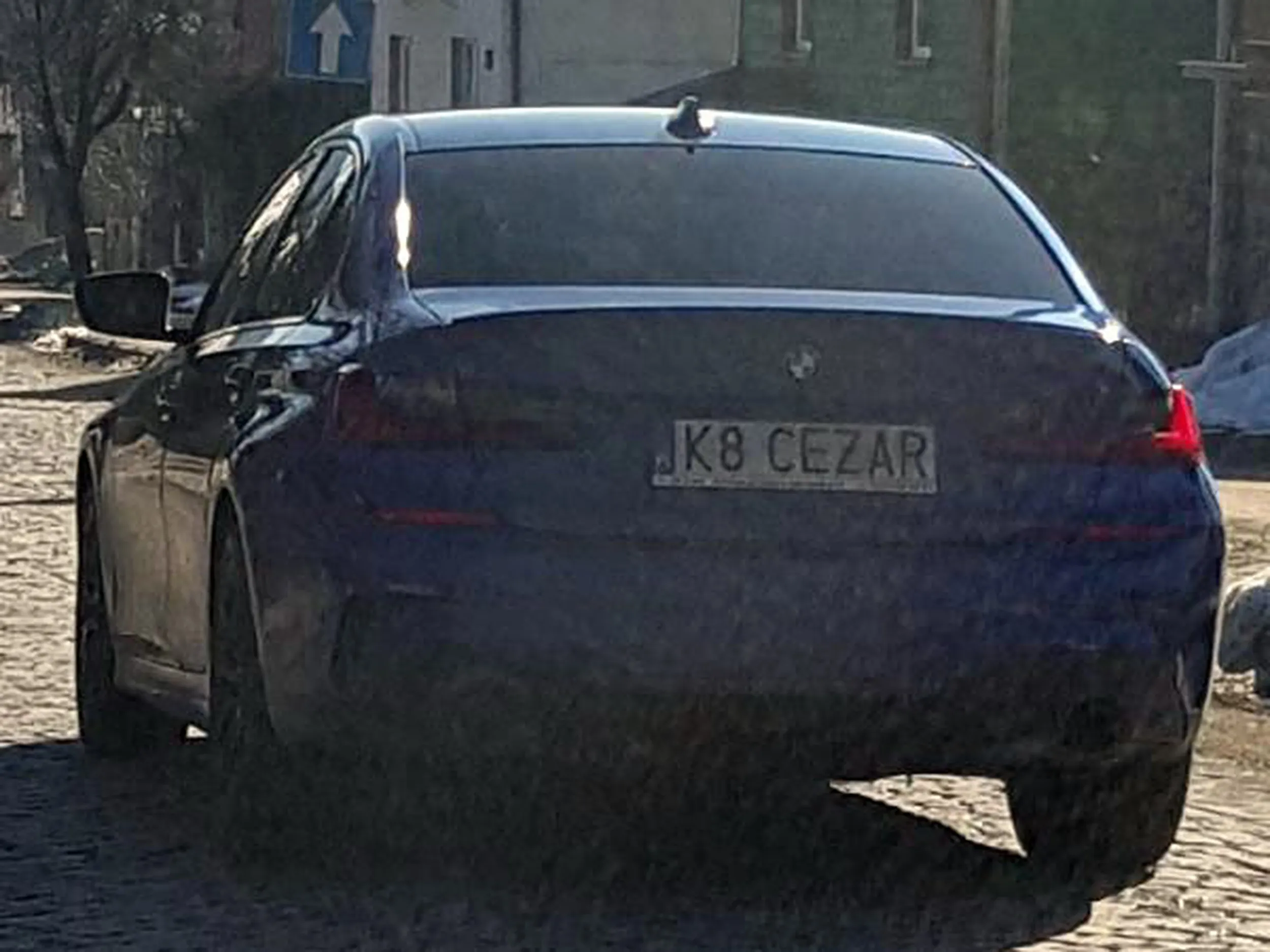 Fajny numer, blacha K8 CEZAR