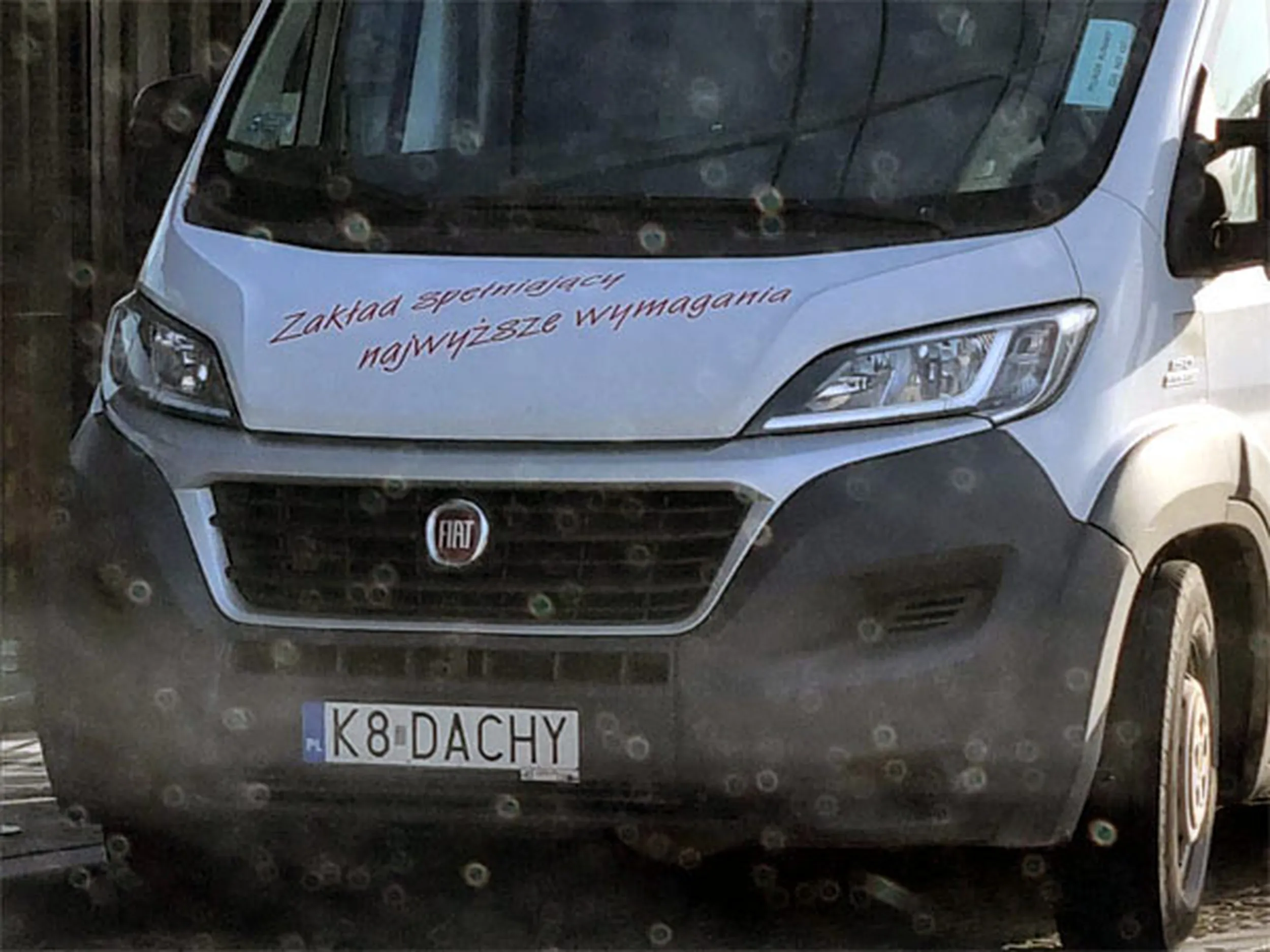 Fajny numer, blacha K8 DACHY