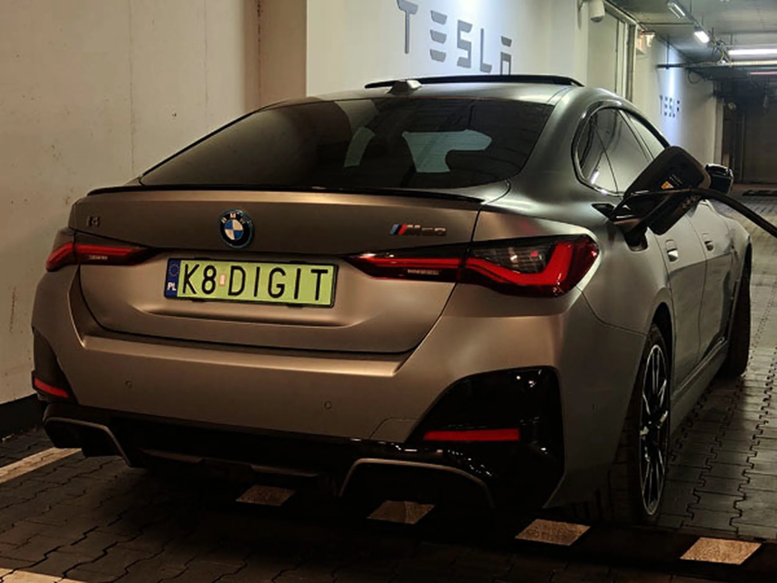 Fajny numer, blacha K8 DIGIT