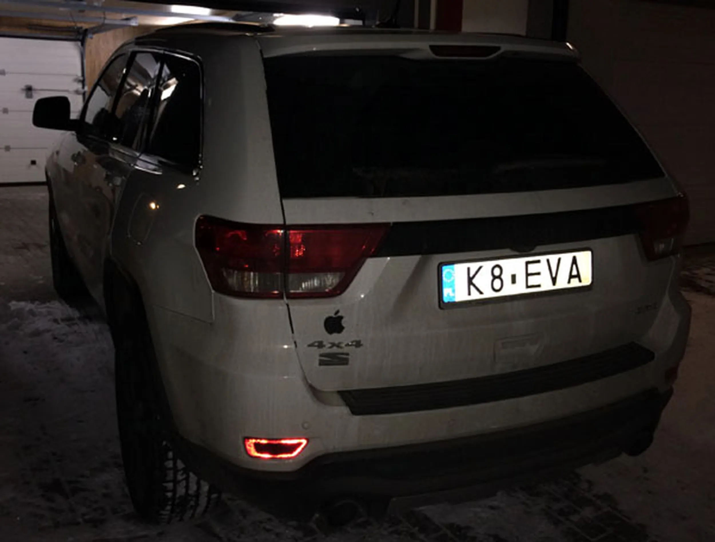 Fajny numer, blacha K8 EVA